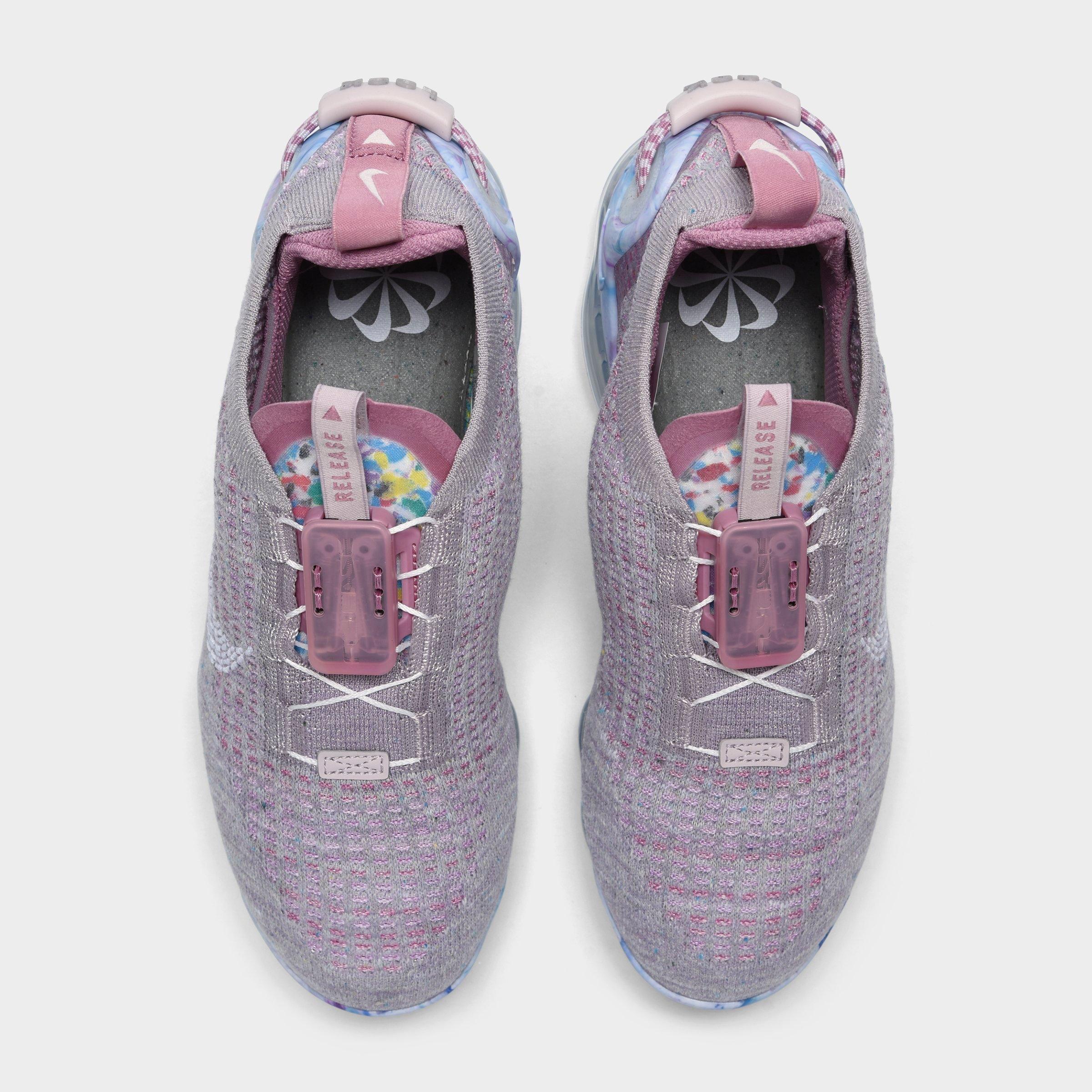 pink vapormax finish line