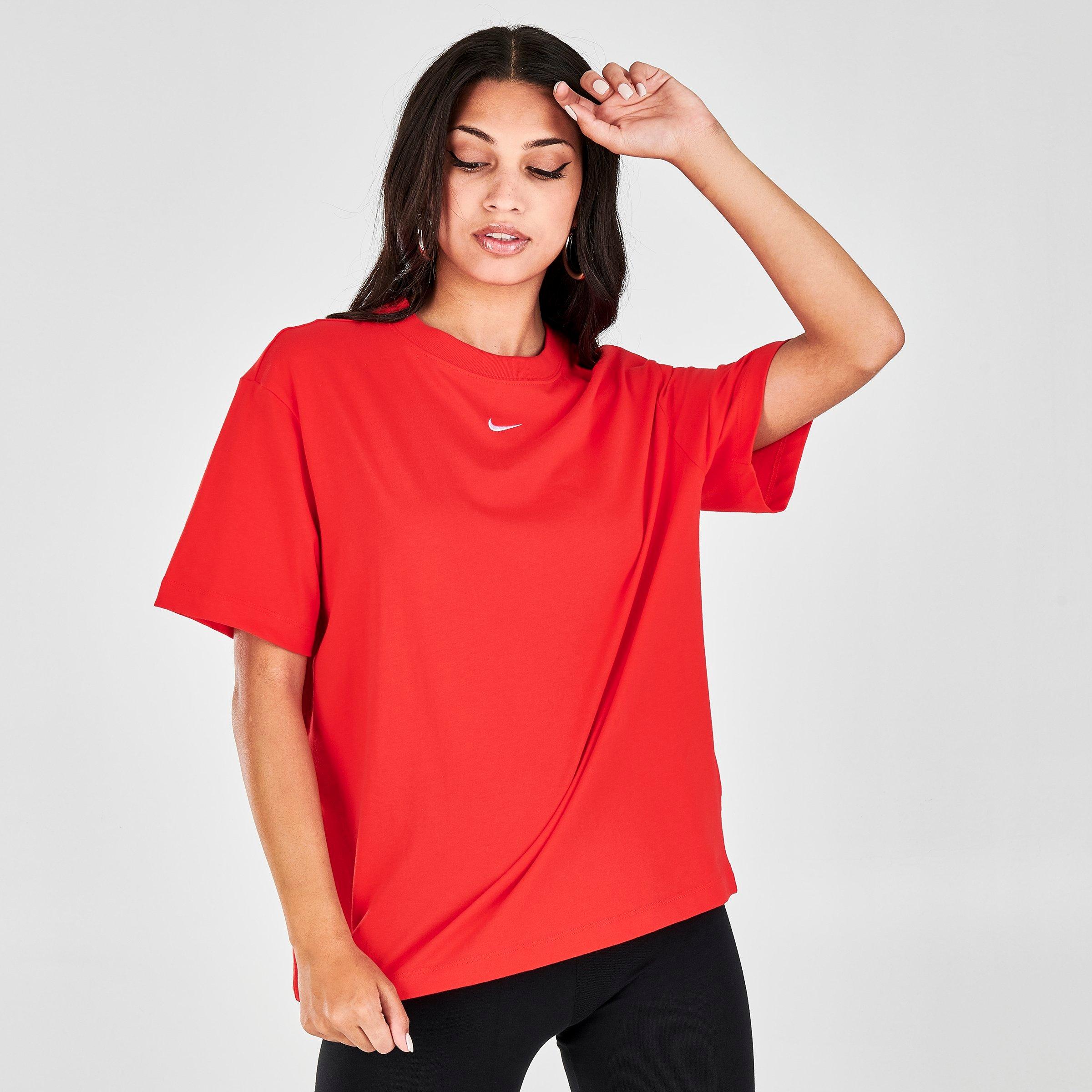 red boyfriend t shirt