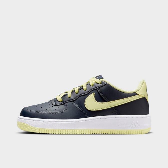  Nike Boy's Air Force 1 Lv8 Utility (Big Kid) Black/White/Black/Tour  Yellow 4 Big Kid M : Clothing, Shoes & Jewelry