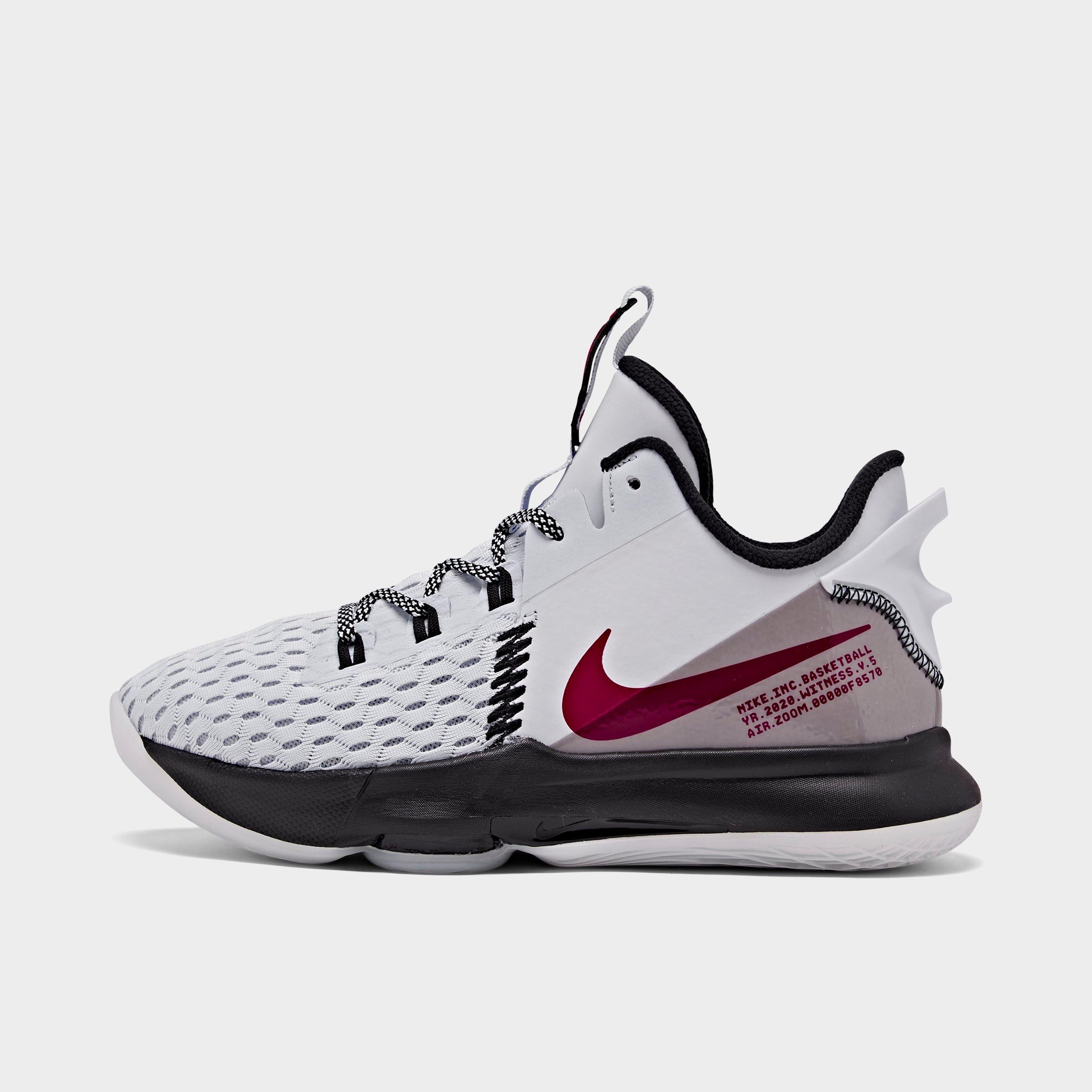 lebron witness 3 finish line