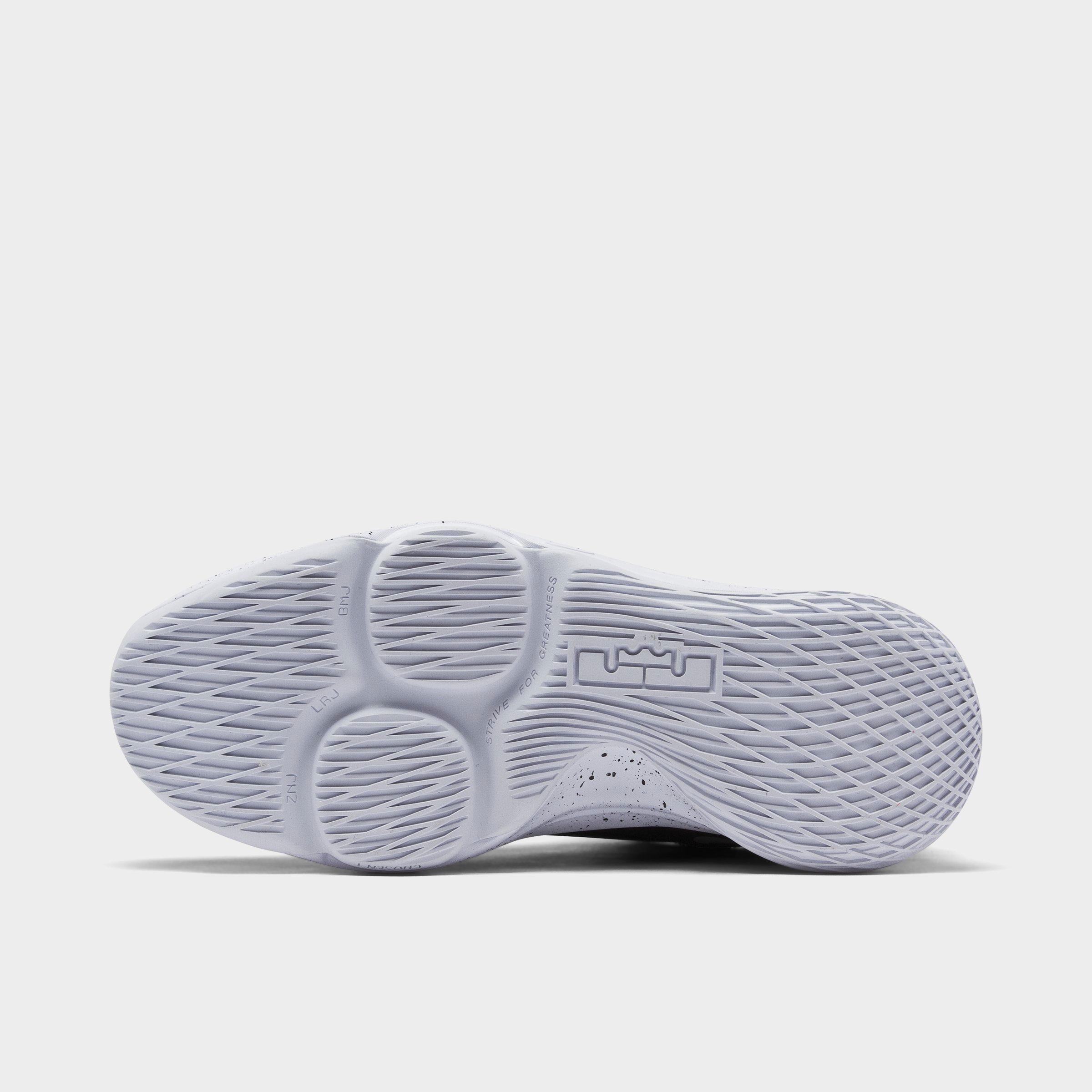 little kids lebron shoes