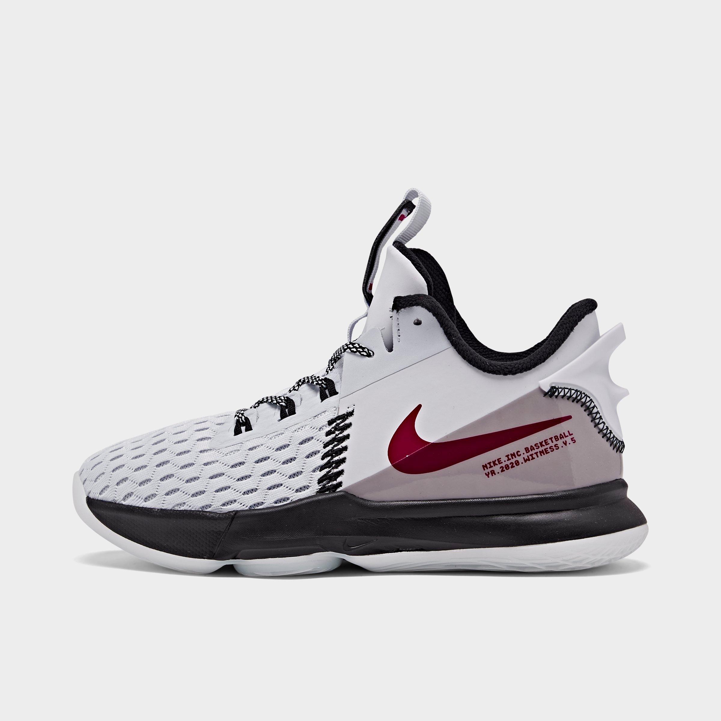 lebron witness 3 finish line