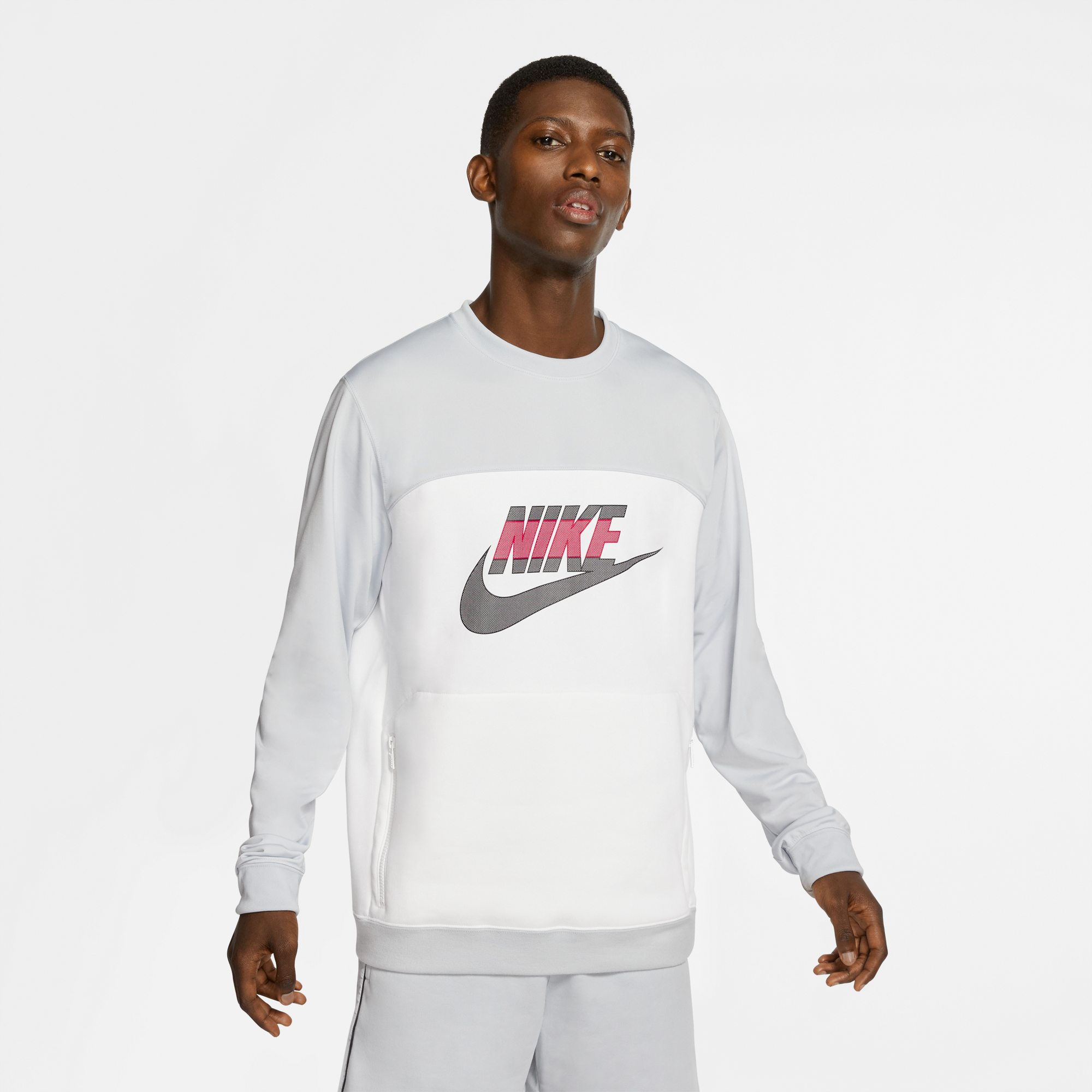 white nike crewneck sweatshirt