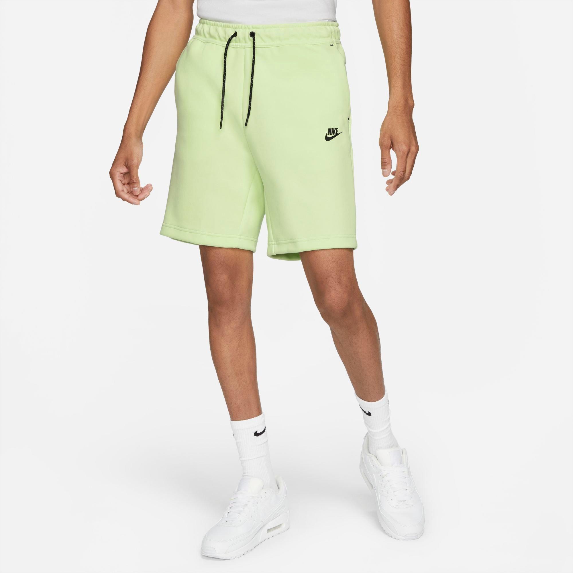 nike three quarter shorts