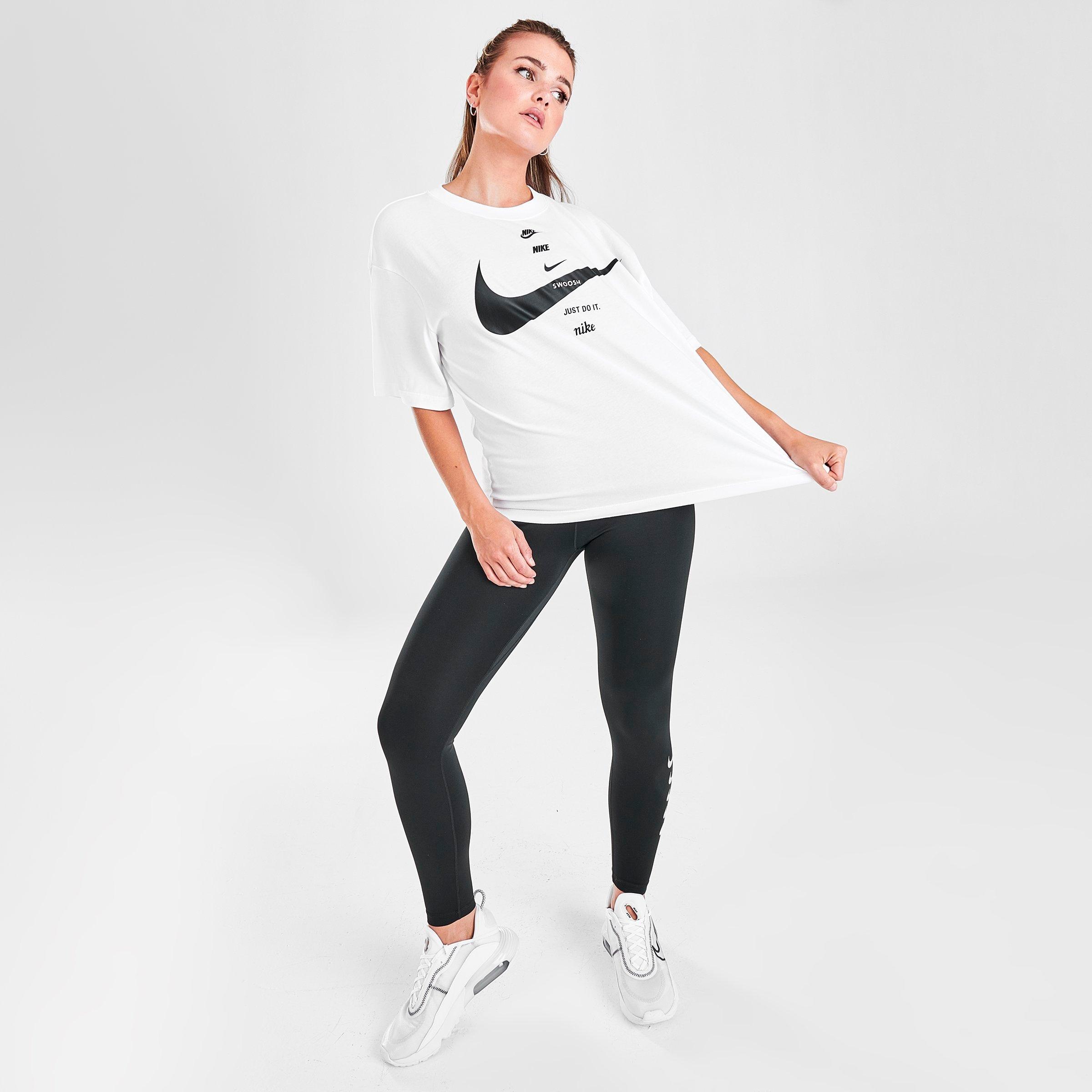 nike t shirt and leggings