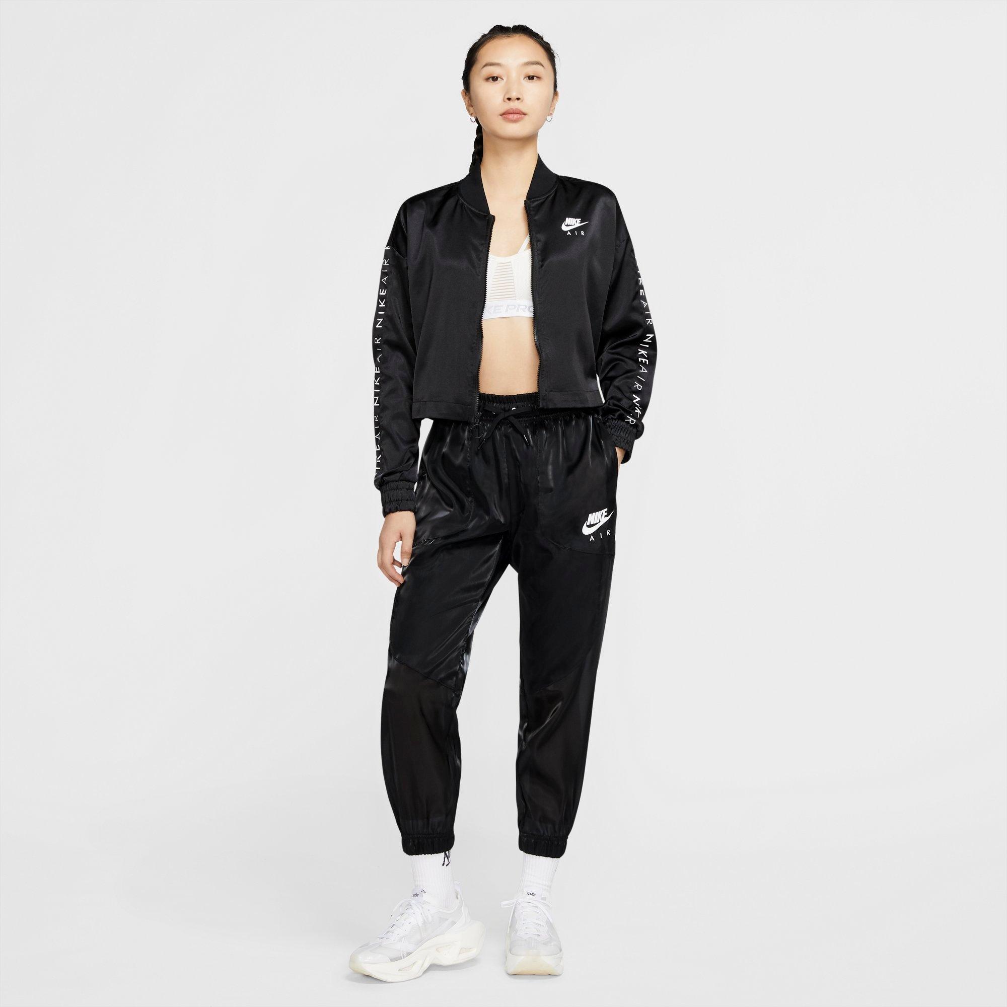 nike air jogging pants