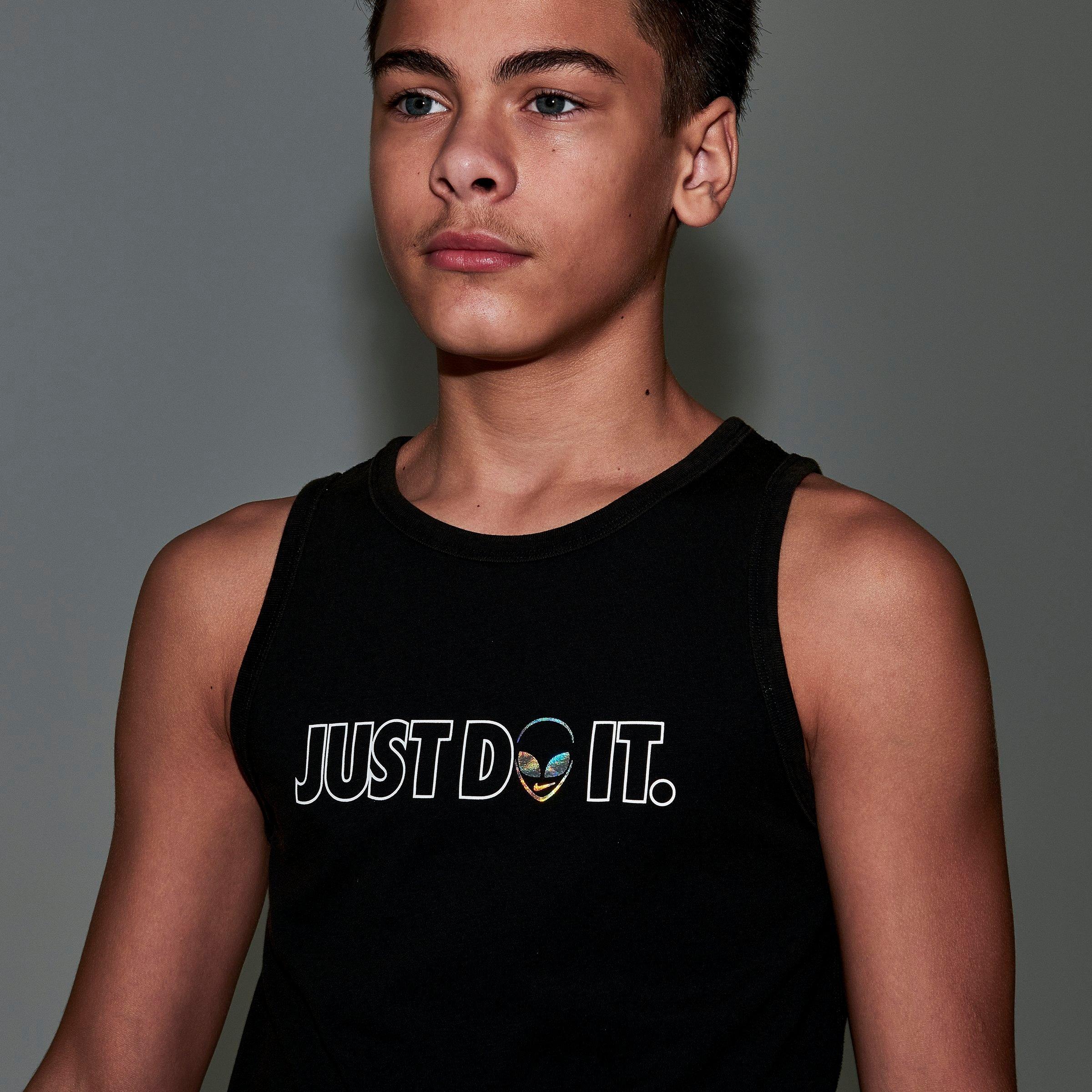 boys nike vest top