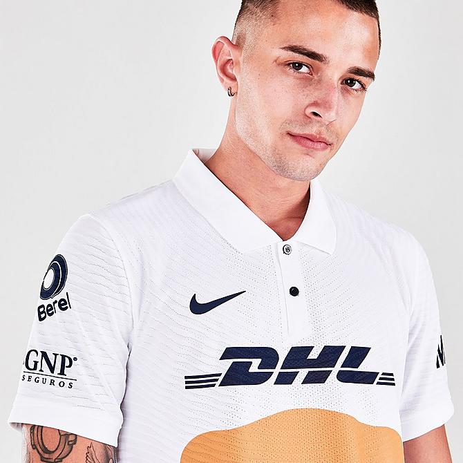 [angle] view of Men's Nike Pumas UNAM 2021-22 Match Home Soccer Jersey in White/Obsidian Click to zoom