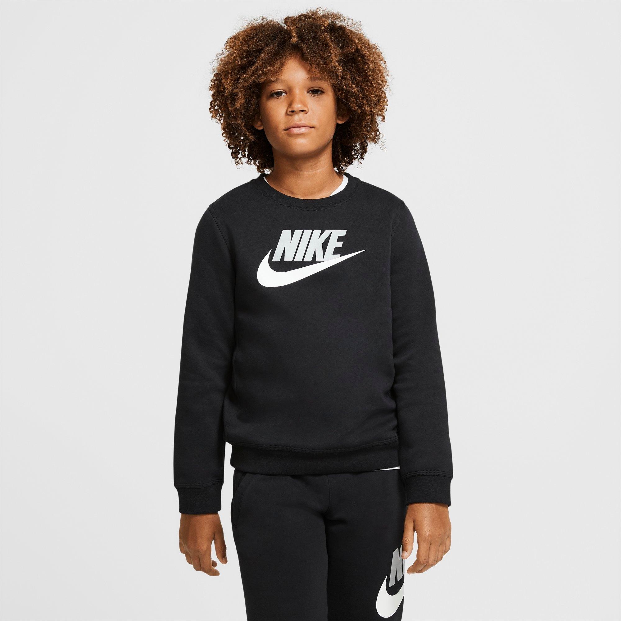 boys nike crew neck