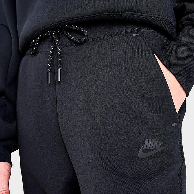 On Model 5 view of Women's Nike Sportswear Tech Fleece Jogger Pants in Black Click to zoom