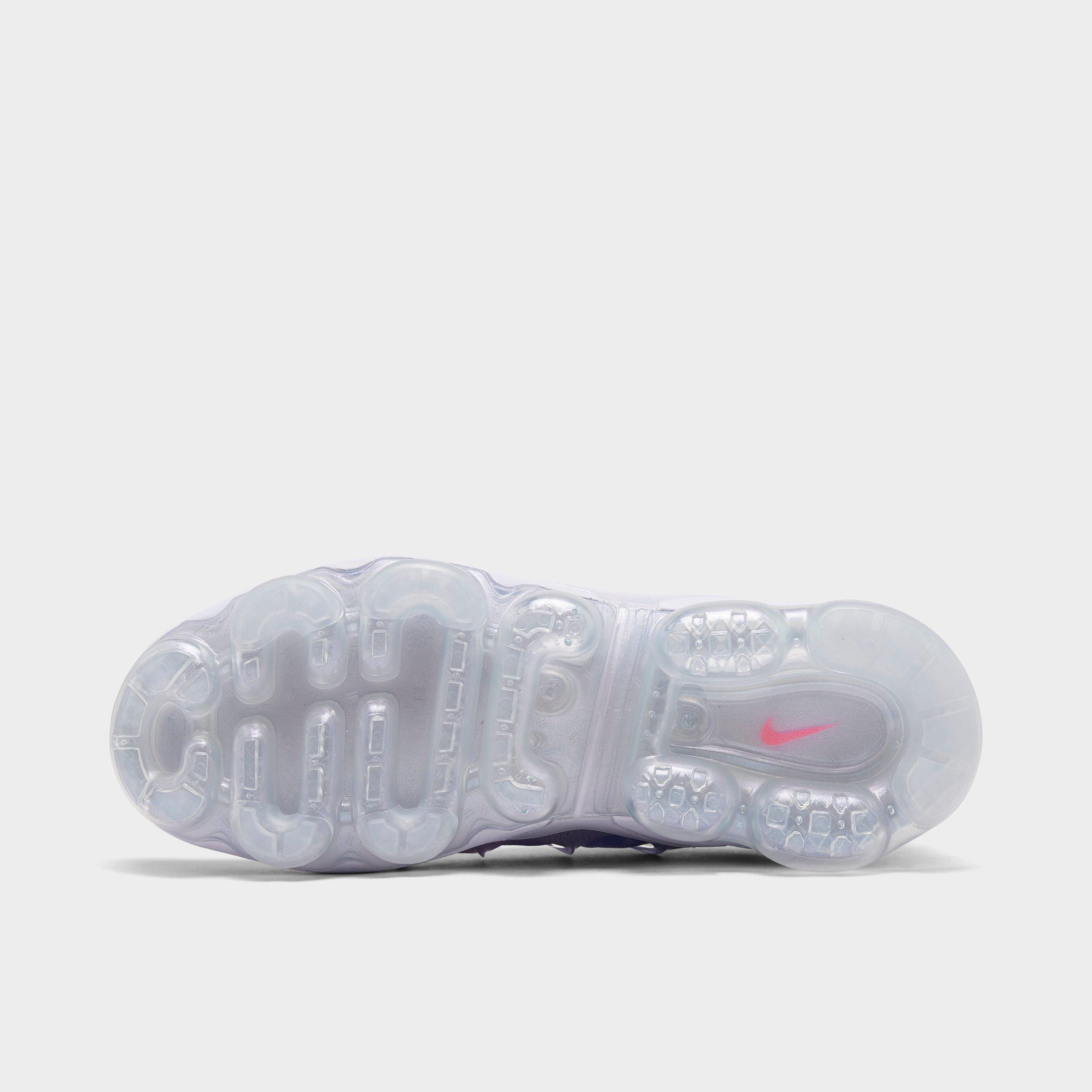 green vapormax plus women's