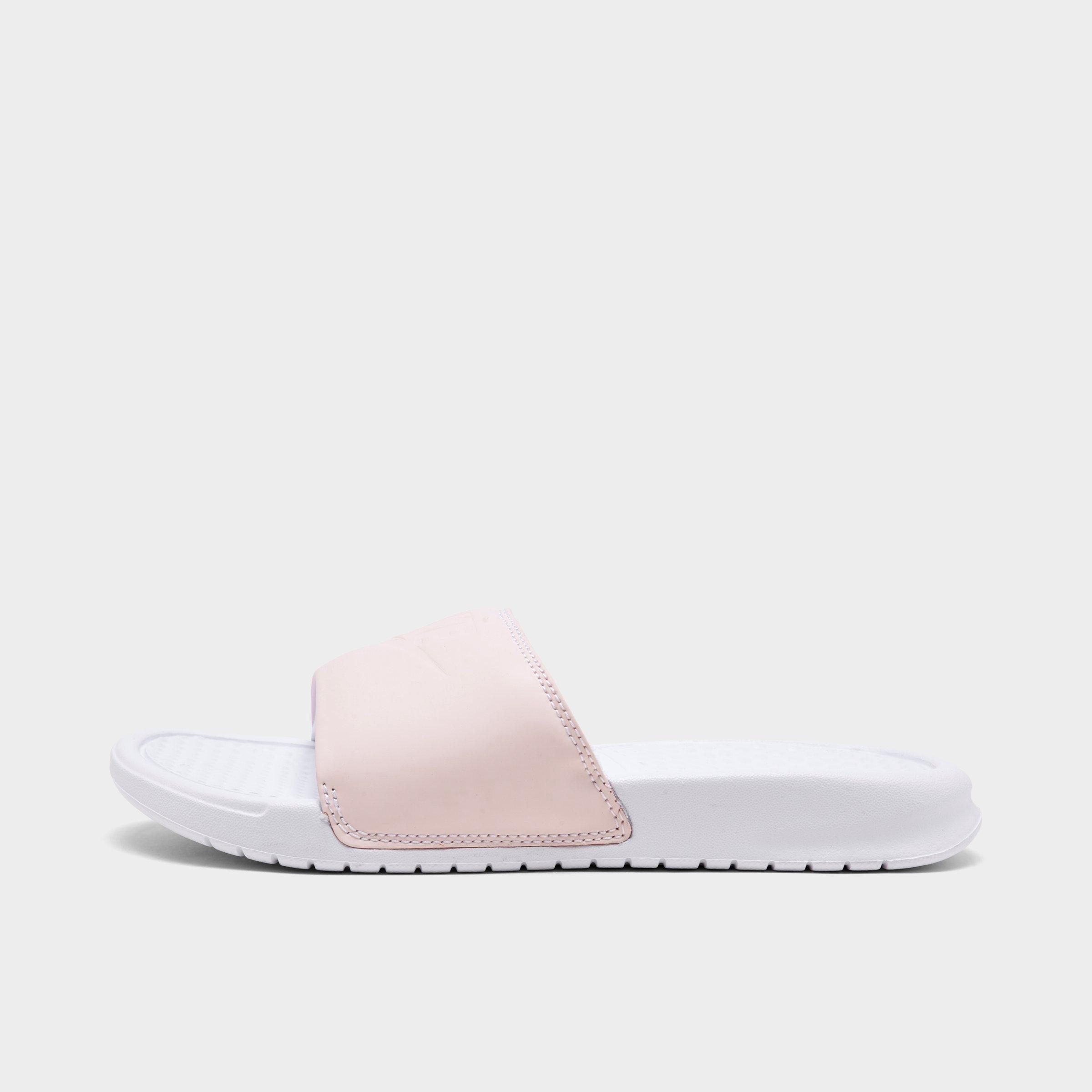 nike slides finish line