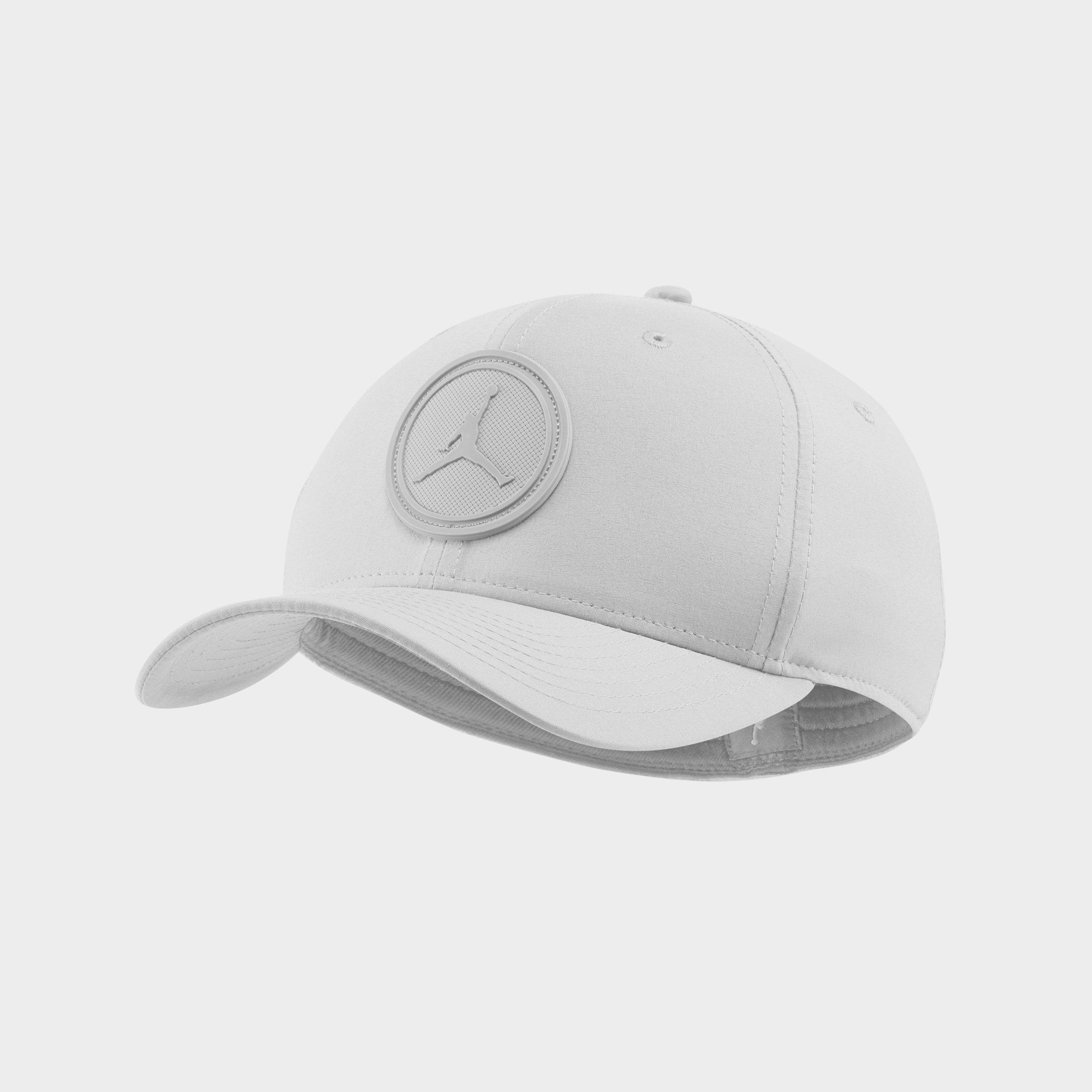 black jordan fitted hat
