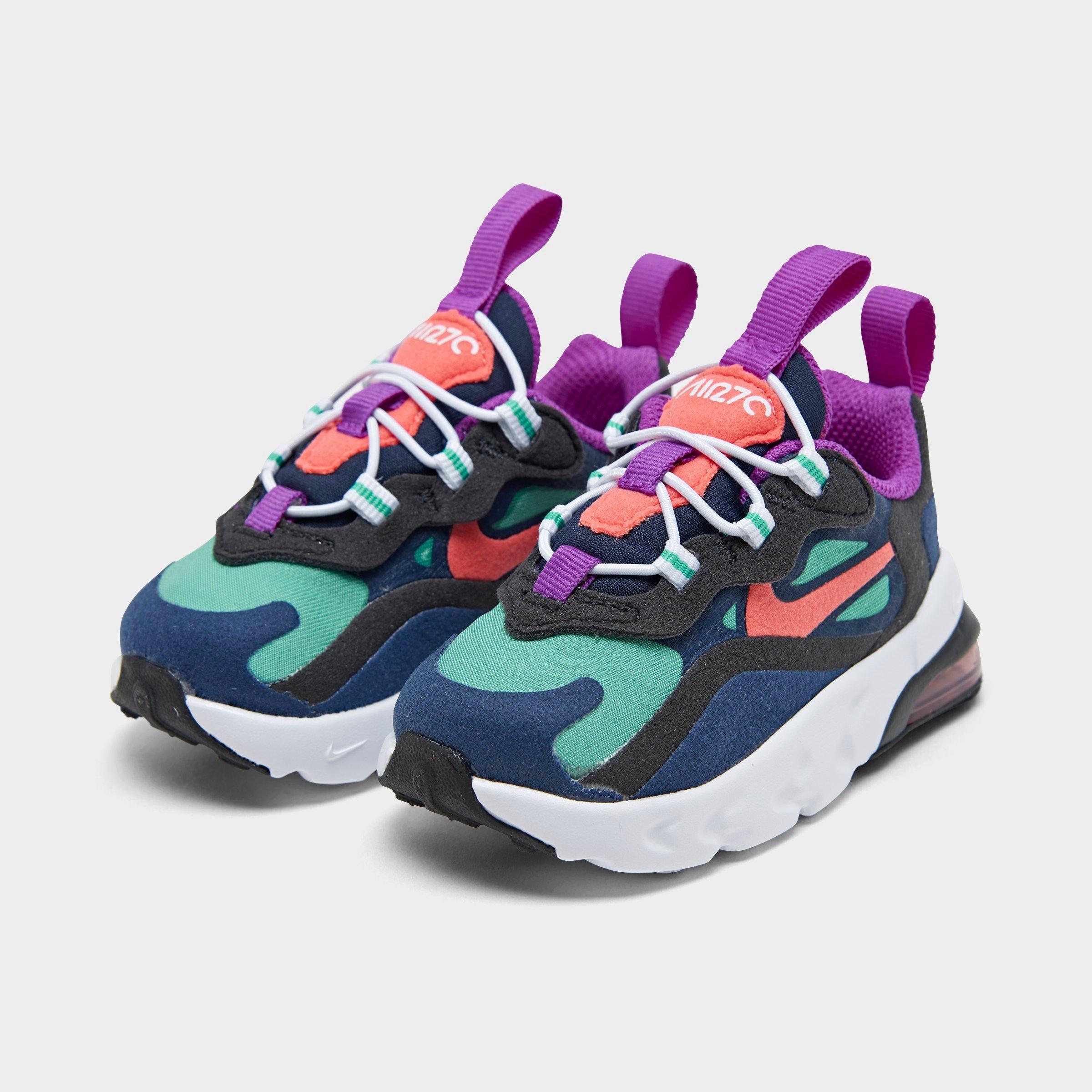 sizeer nike react