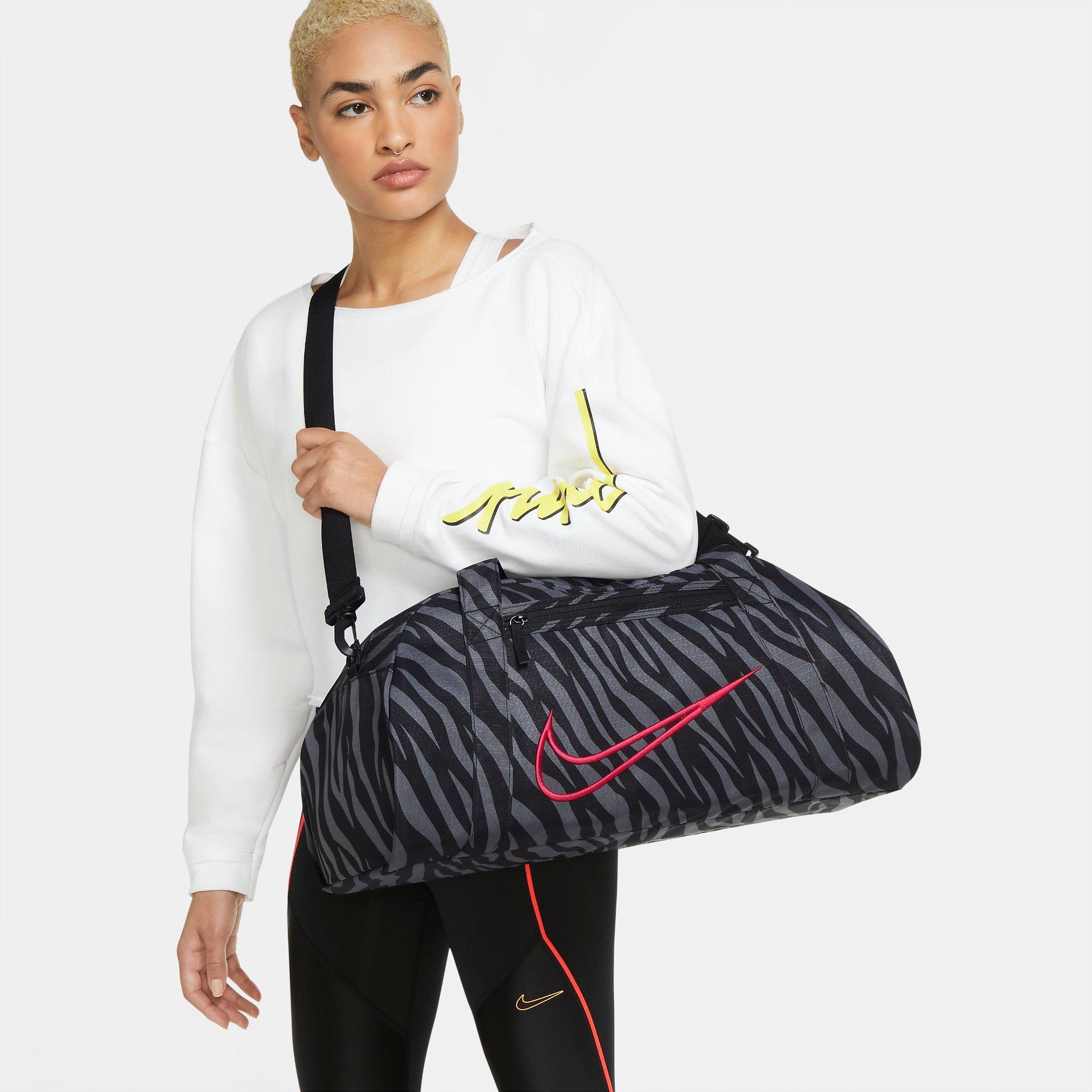 training duffel bag nike gym club