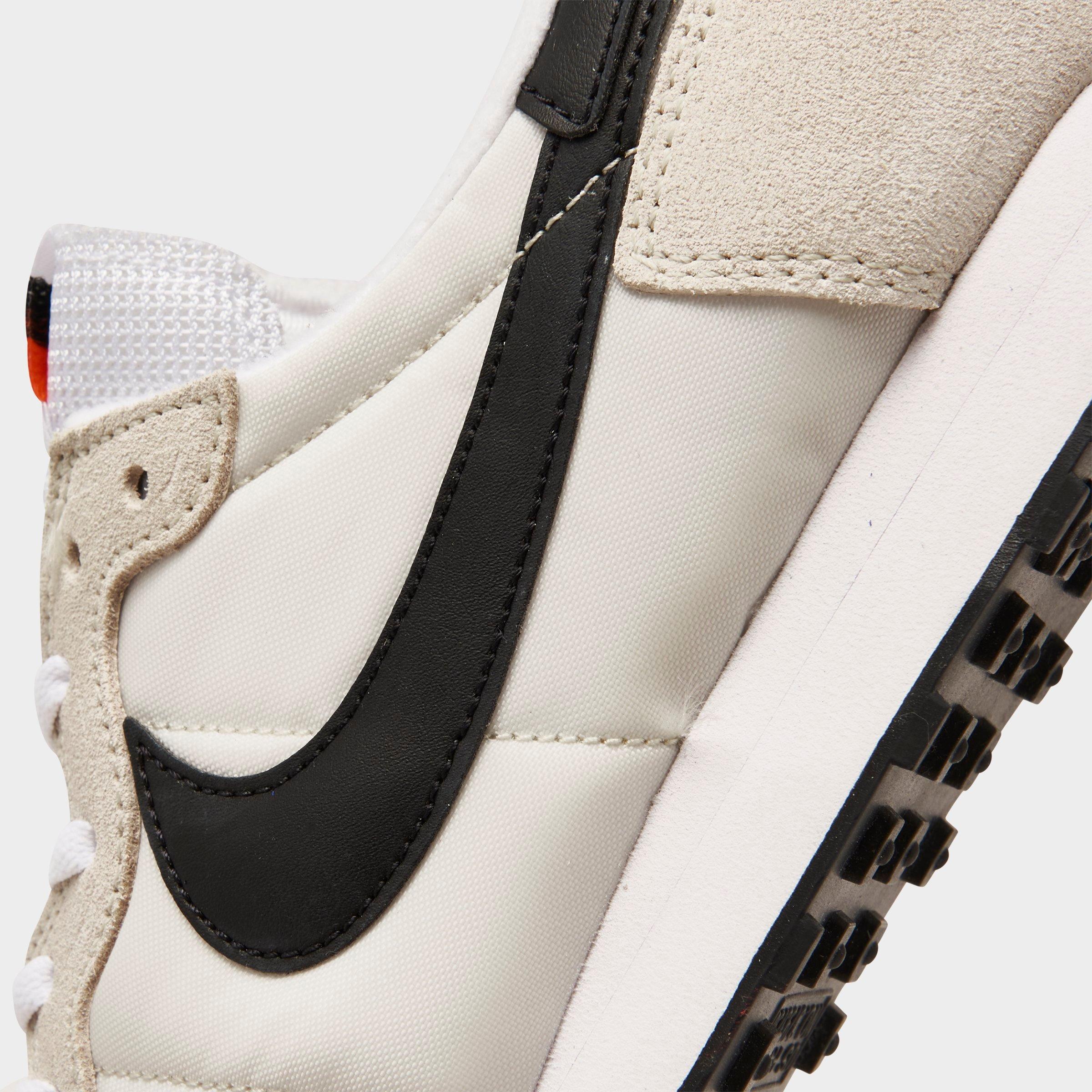 nike light gray shoes