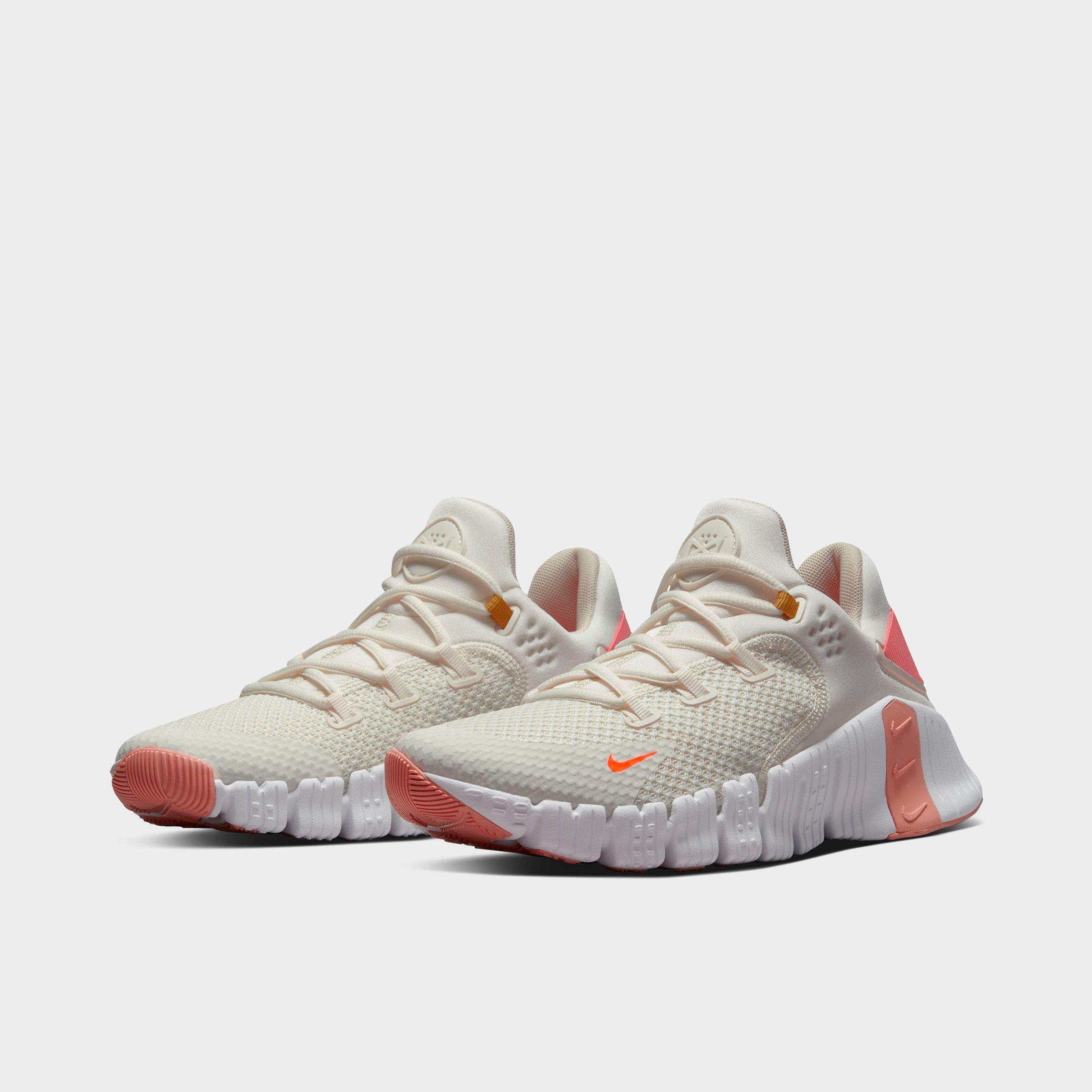 Nike metcon 4 white pink