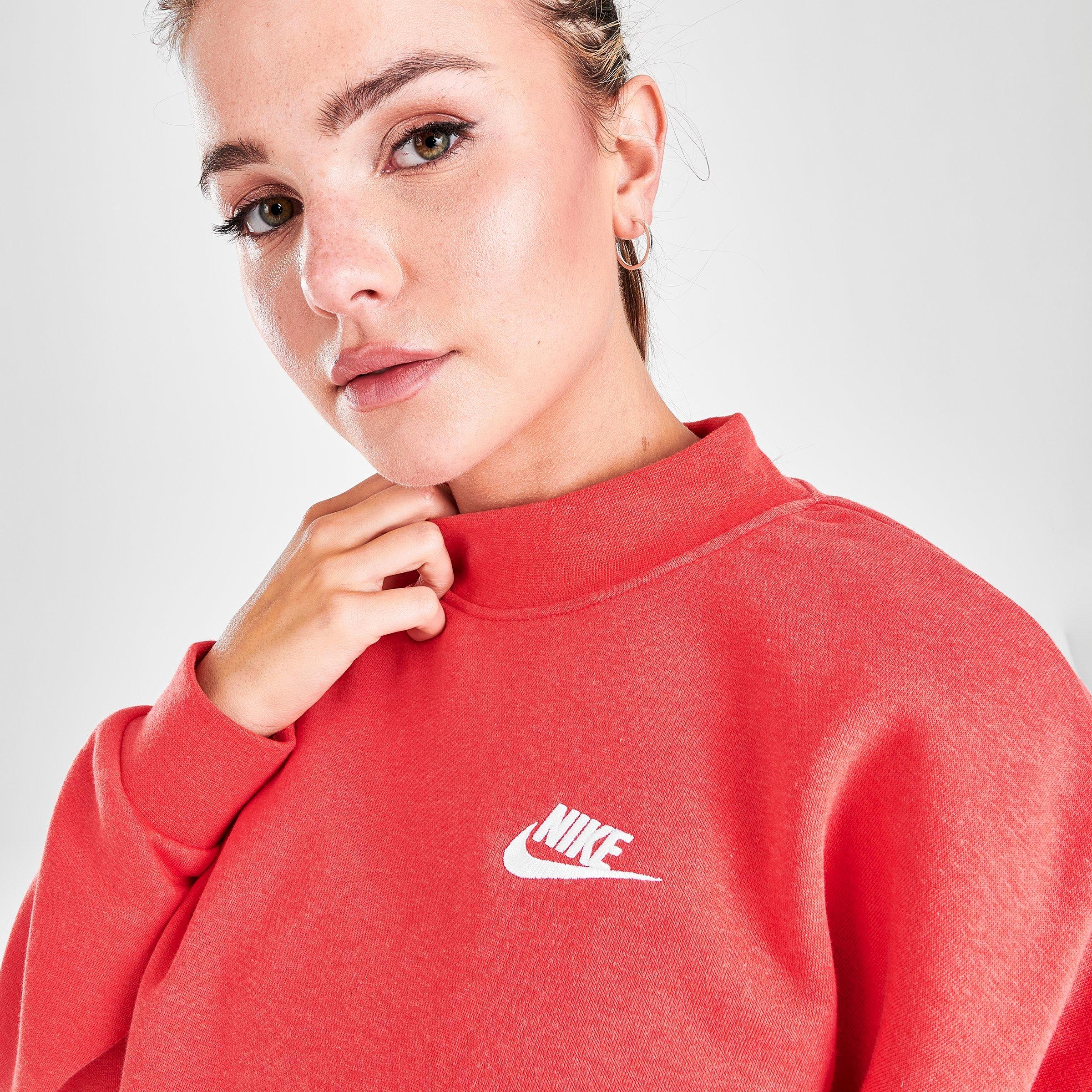 nike essential mock fleece