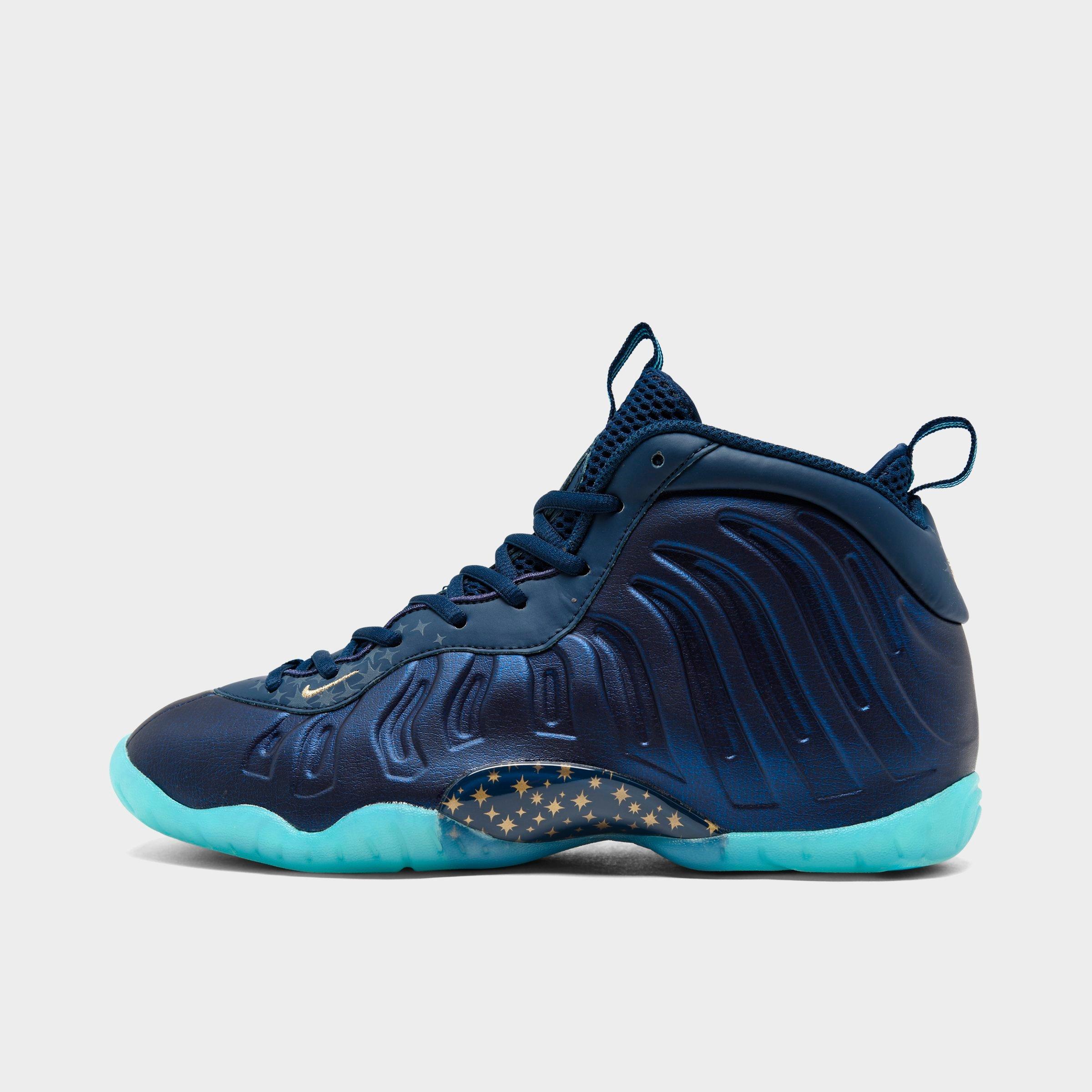 foamposites at finish line