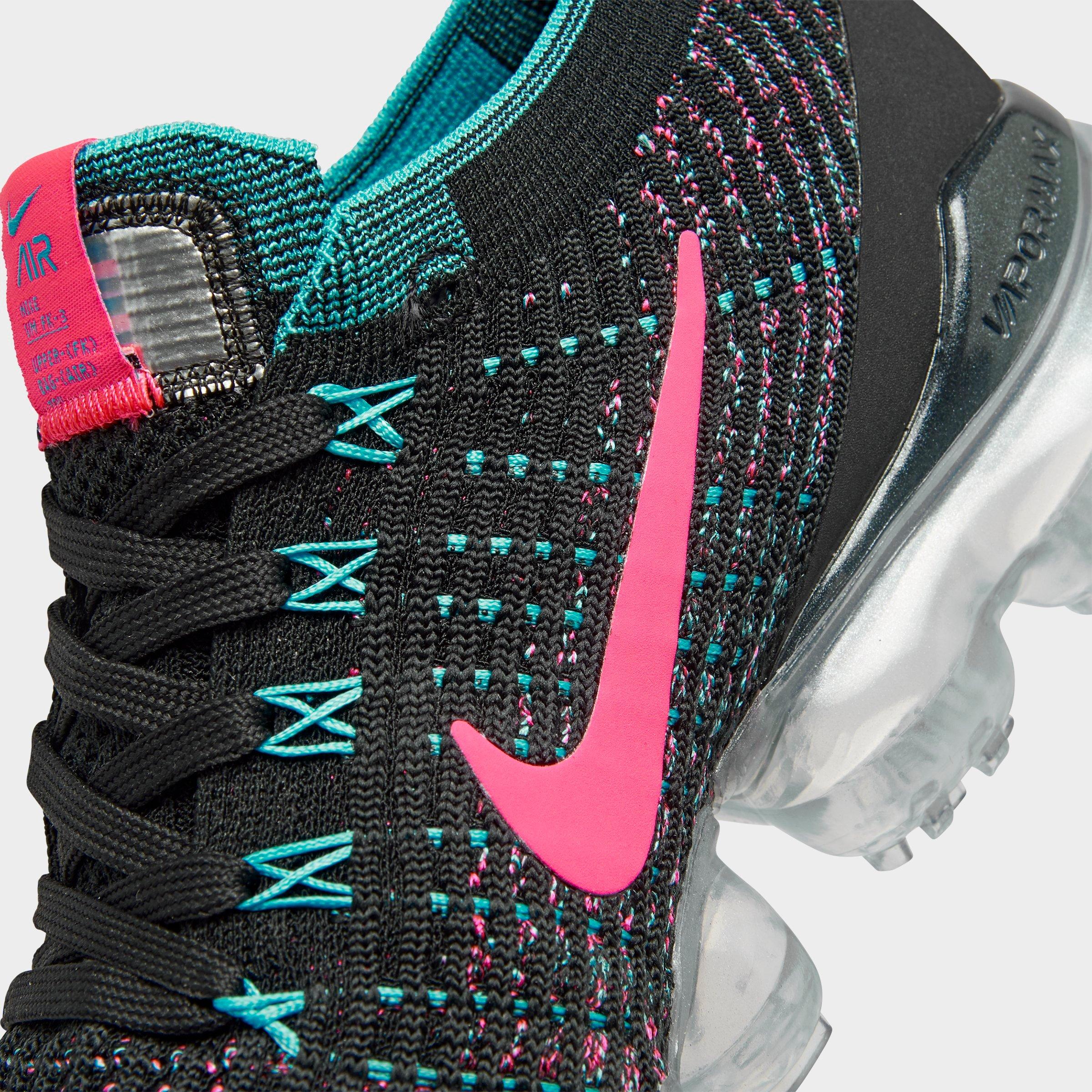 nike vapormax women's black and pink