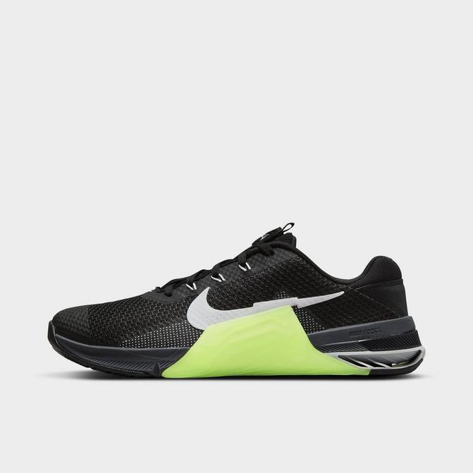 Finish line on sale nike metcon