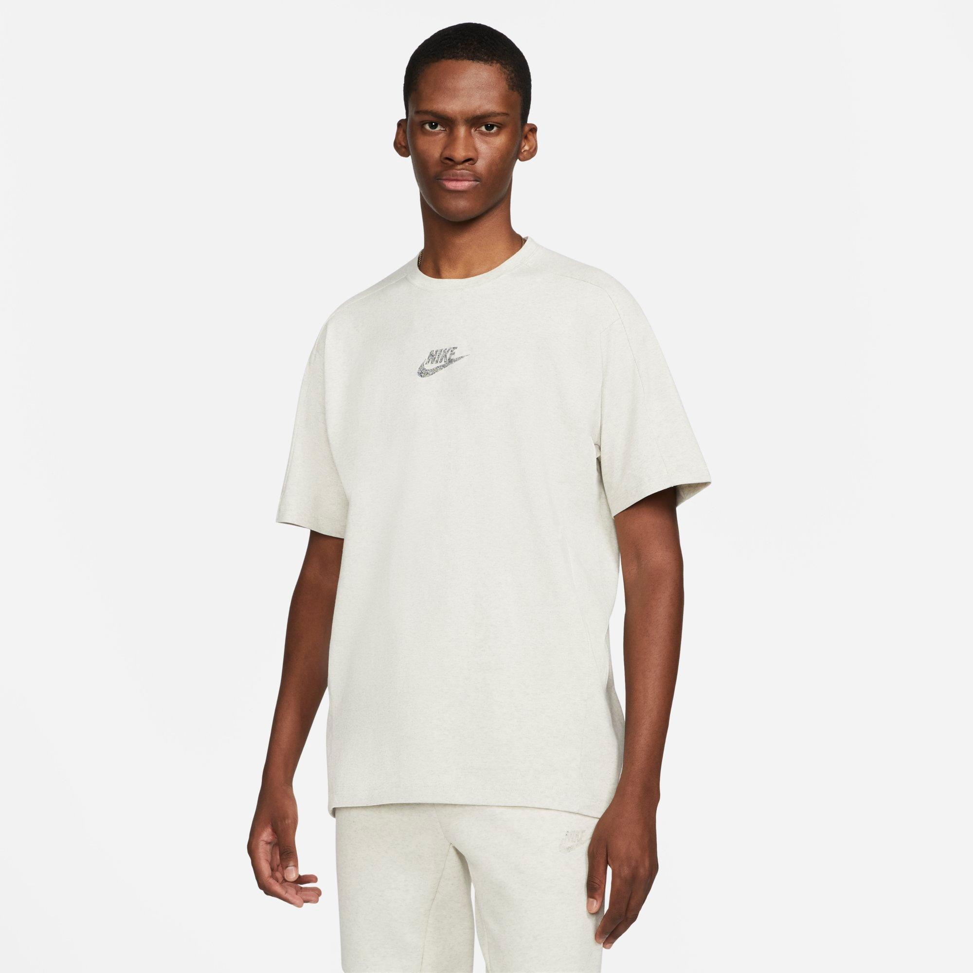 nike center logo t shirt