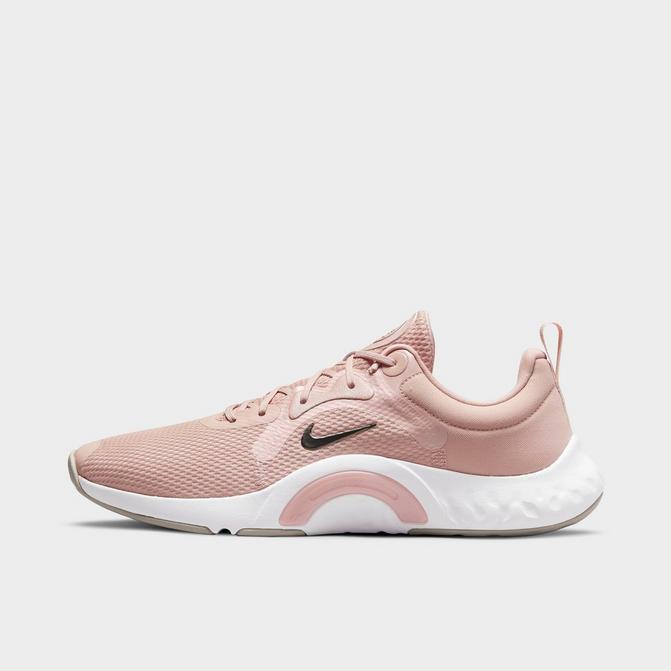 Women's nike in season tr clearance 7