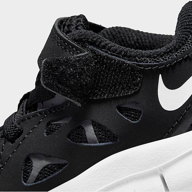 Front view of Kids' Toddler Nike Free Run 2 Hook-and-Loop Running Shoes in Black/White Click to zoom