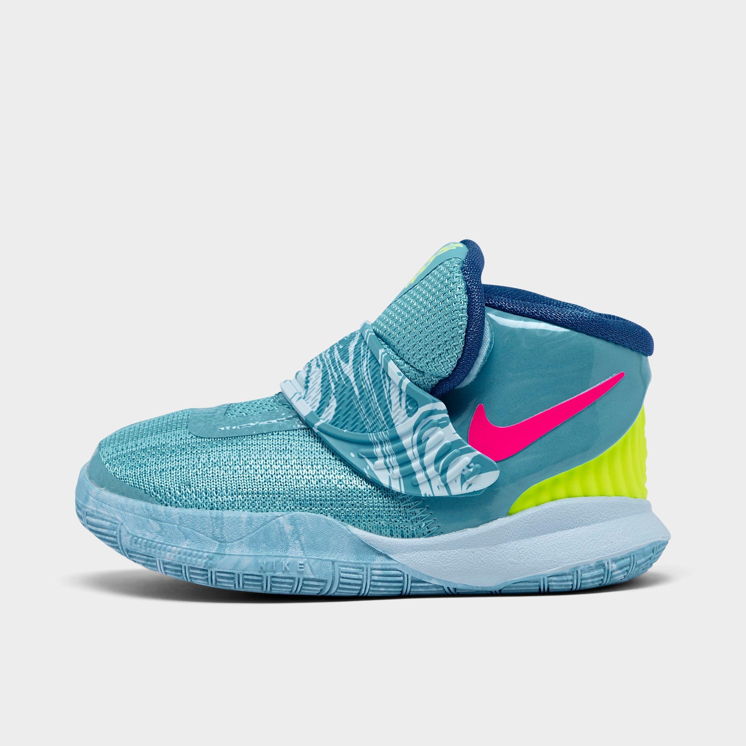 kyrie finish line