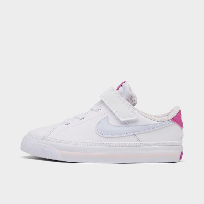 Toddler girl 2025 nike sneakers