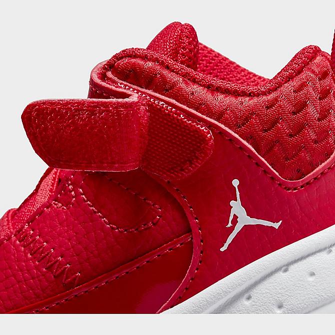 Front view of Boys' Toddler Jordan Max Aura 3 Basketball Shoes in University Red/White Click to zoom