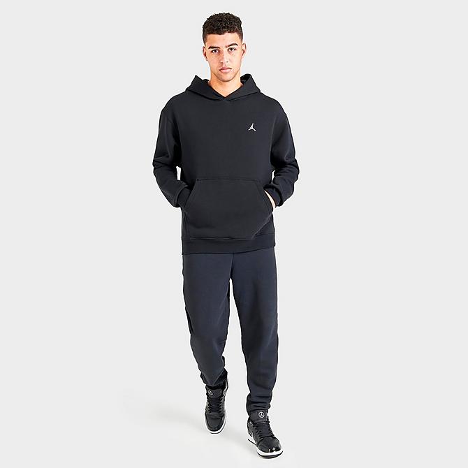 Front Three Quarter view of Men's Jordan Essentials Fleece Pullover Hoodie in Black Click to zoom