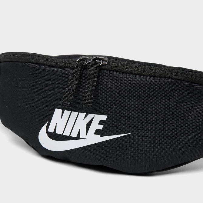 Nike Heritage bumbag in black