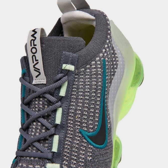 Big Kids' Nike Air VaporMax 2021 Flyknit Running Shoes| Finish Line