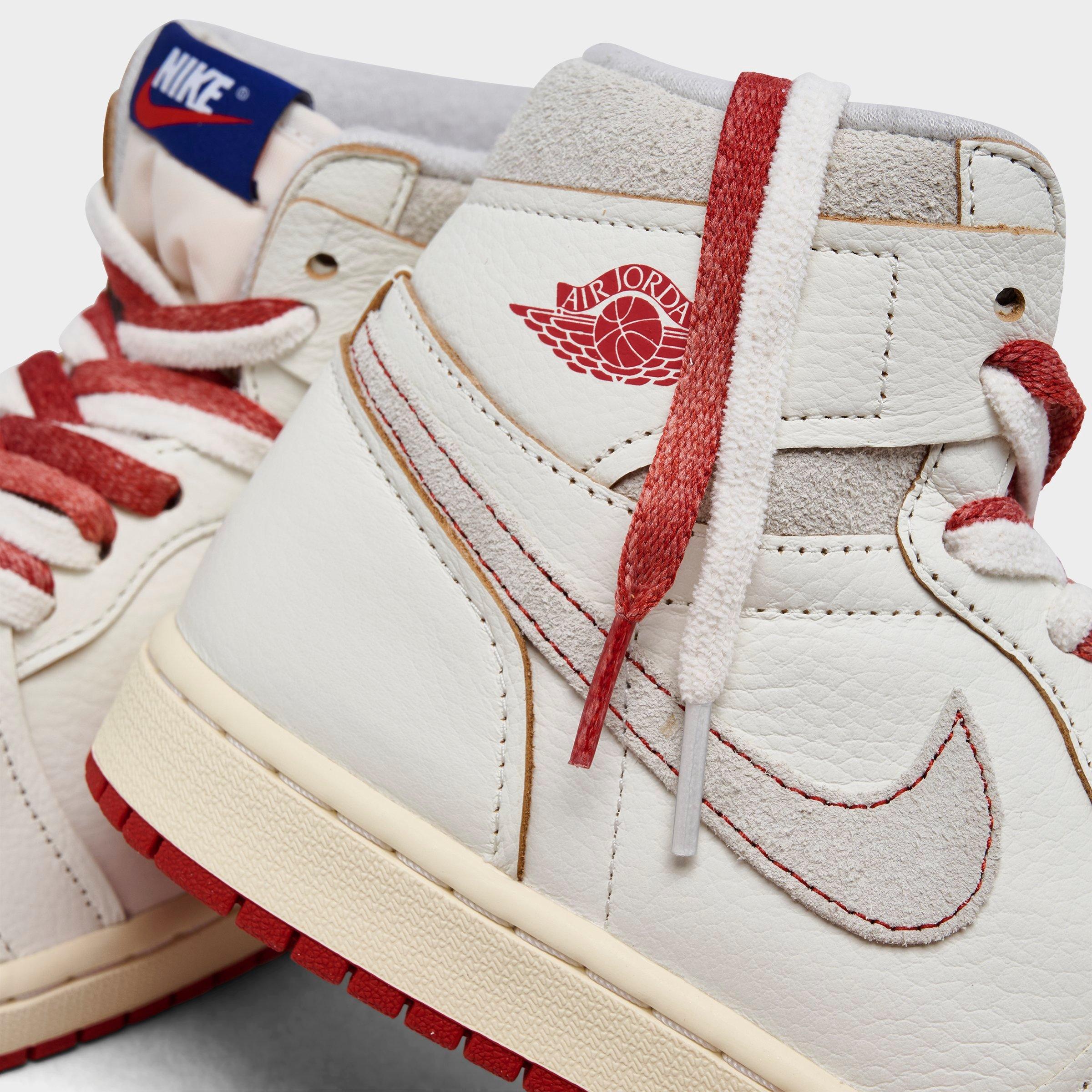 WMNS AIR JORDAN 1 RETRO HI OG　　N09 Amazon.com | Air Jordan 1 Retro High OG White Gold Women's