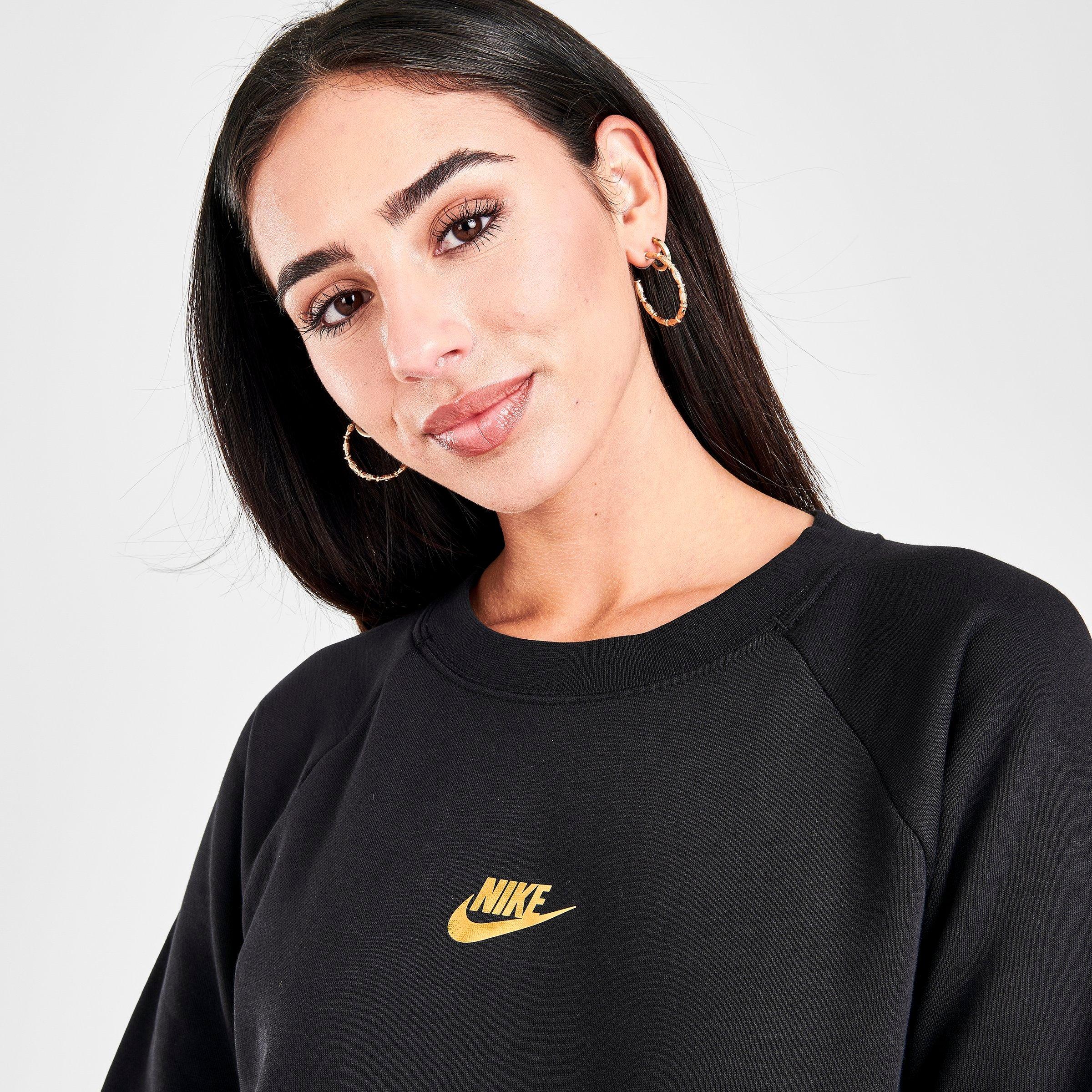 nike black crew neck womens