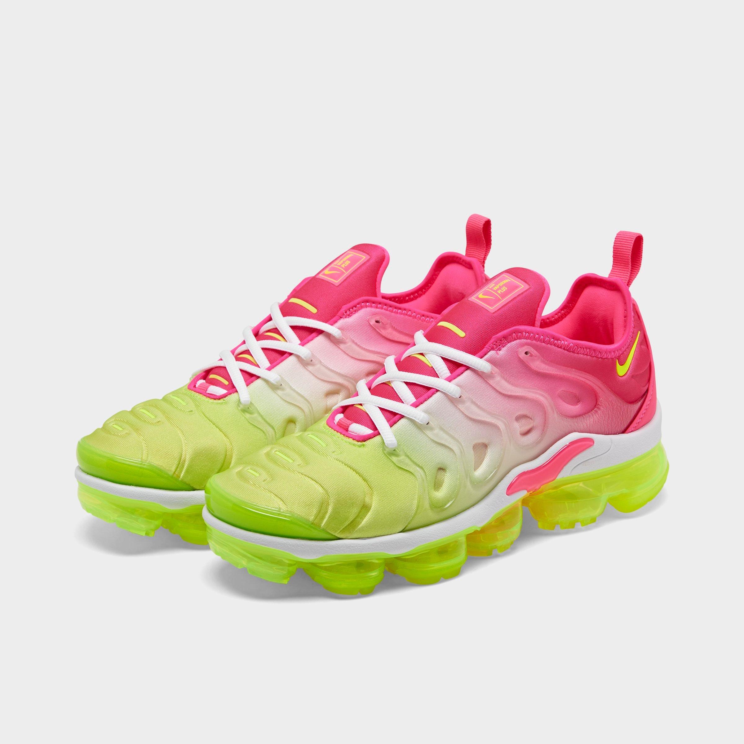 finish line vapormax plus women's