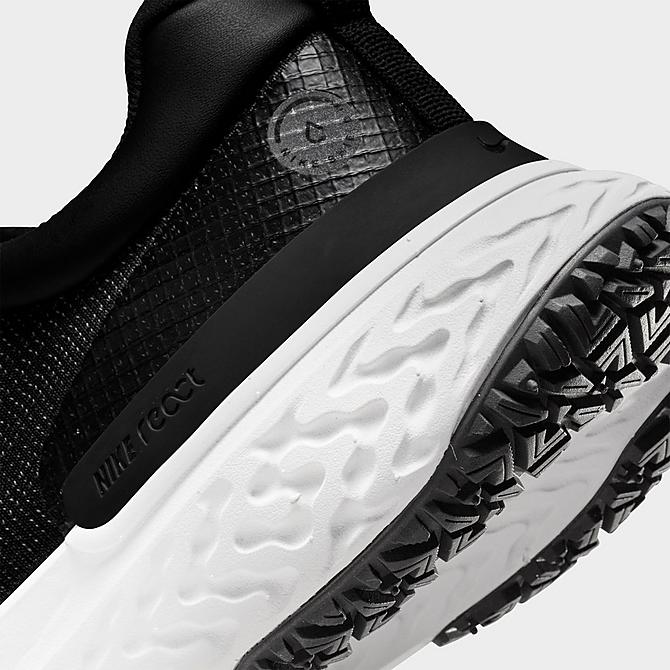 Front view of Men's Nike React Miler 2 Shield Running Shoes in Black/Off-Noir/Light Smoke Grey/Platinum Tint Click to zoom