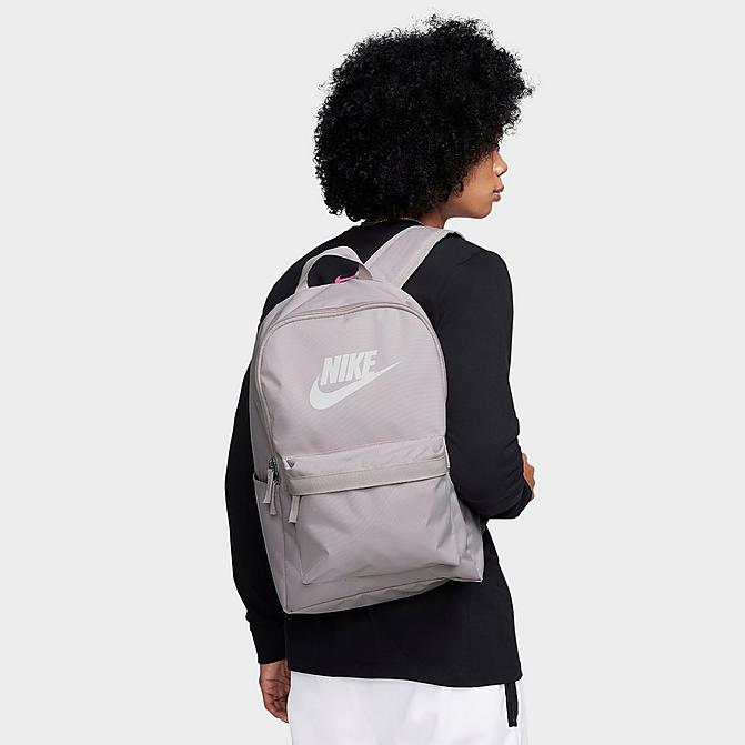 Nike Heritage Backpack (25L)| Finish Line