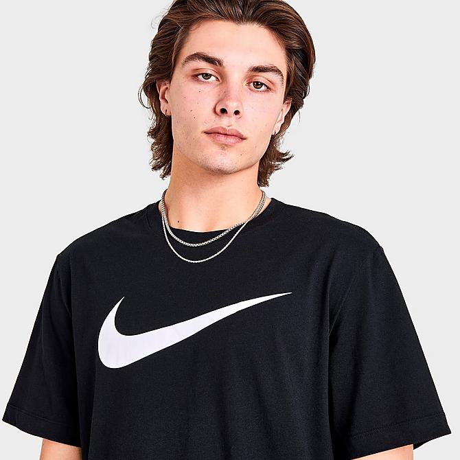 On Model 5 view of Nike Sportswear Icon Swoosh T-Shirt in Black/White Click to zoom