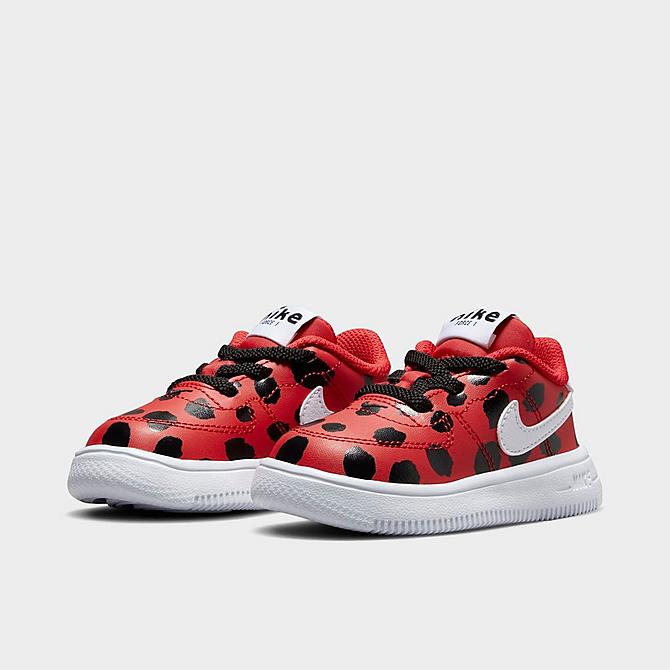 Three Quarter view of Kids' Toddler Nike Air Force 1 '18 SE Casual Shoes in University Red/White/Black Click to zoom
