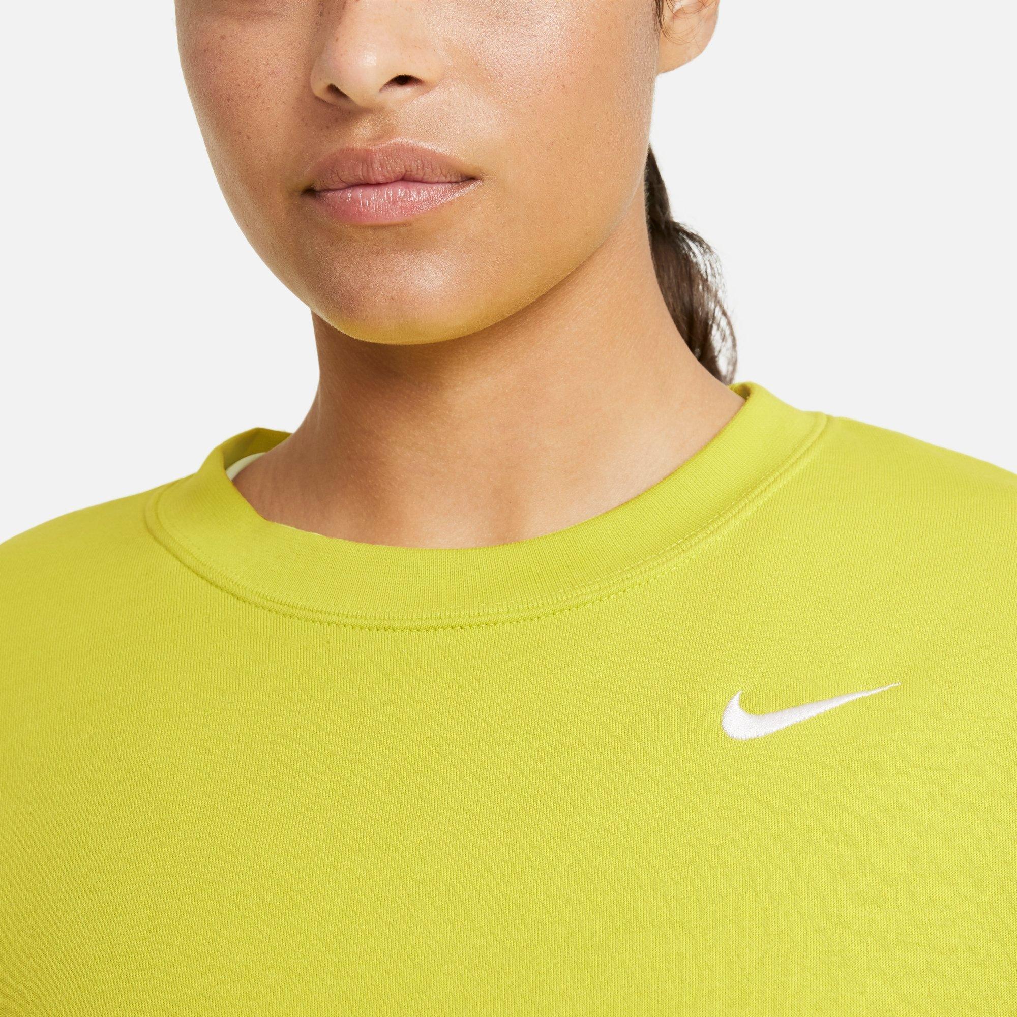 nike sportswear essential top ss plus