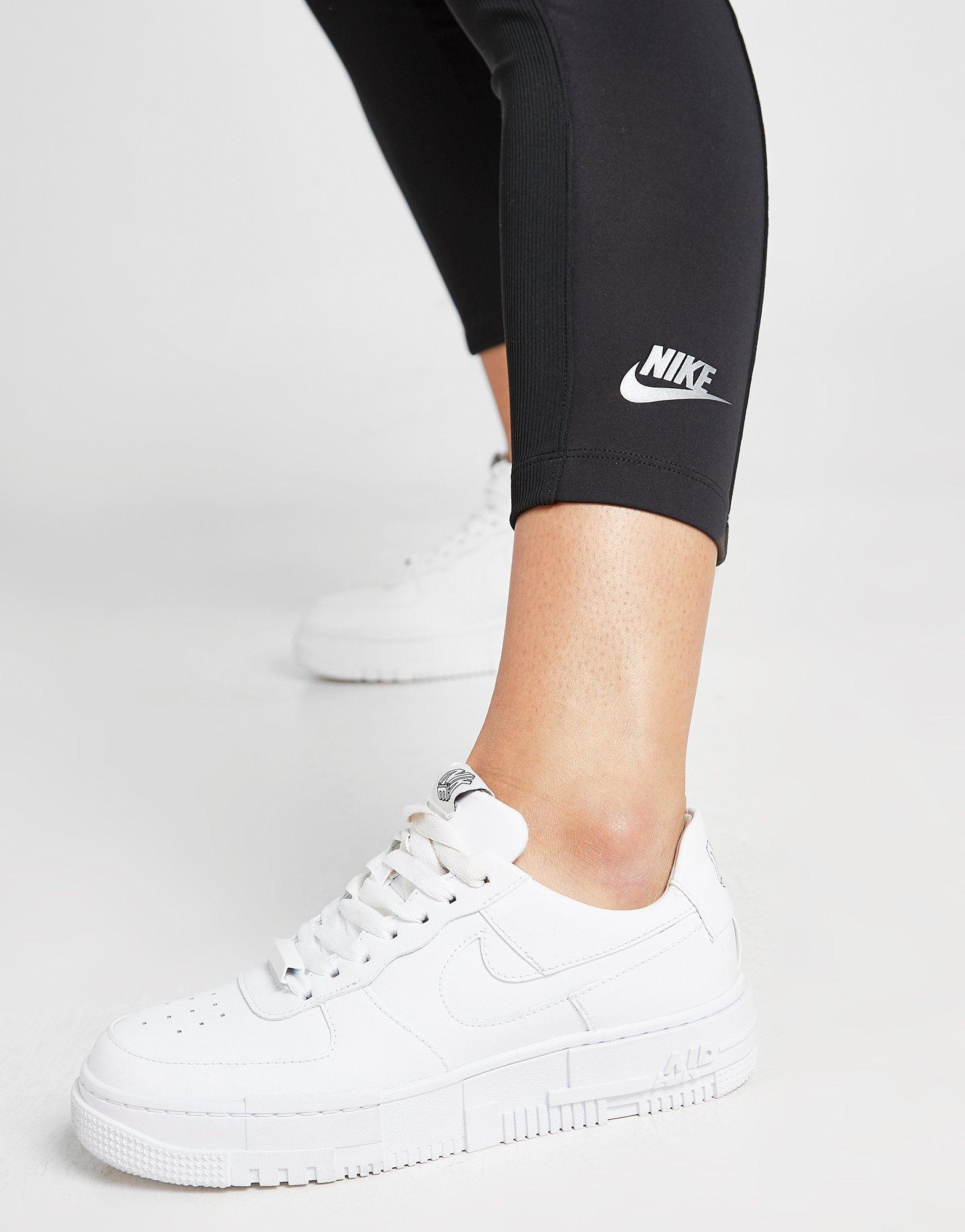 nike ribbed crop