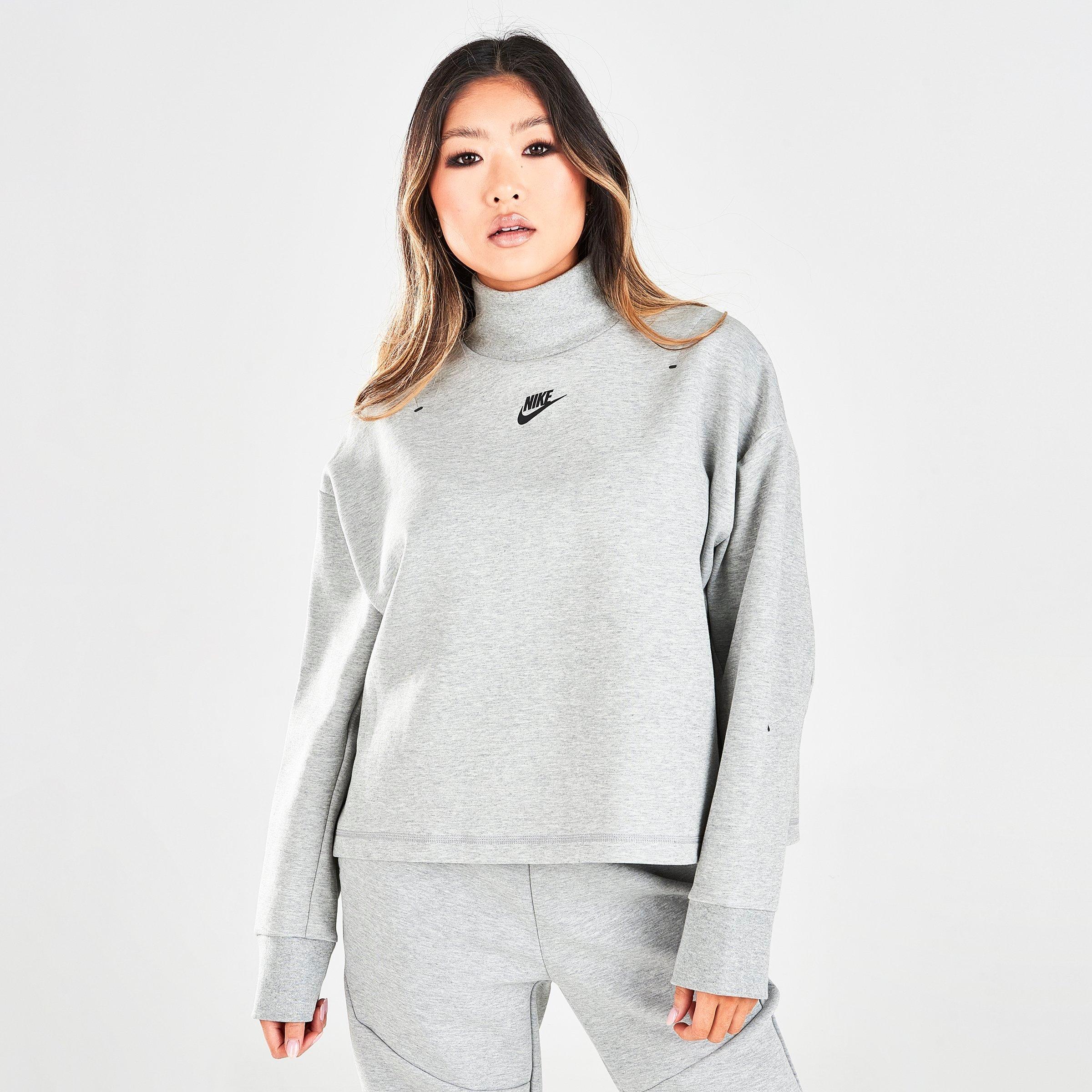 nike turtleneck sweatshirt