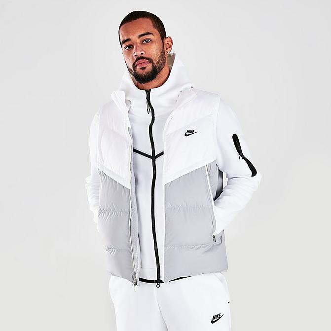 Front view of Men's Nike Sportswear Storm-FIT Windrunner Vest in White/Light Smoke Grey/Sail/Black Click to zoom