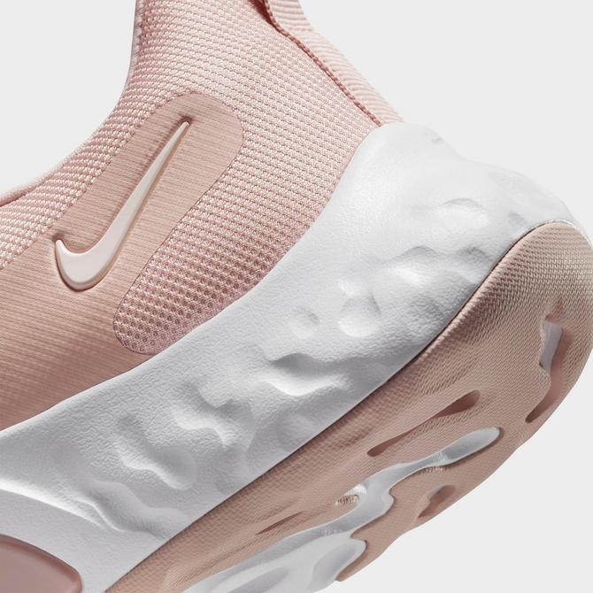 Nike Training Renew In-Season TR12 Sneakers in Pink Oxford