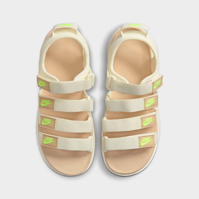 nike closed toe sandals womens