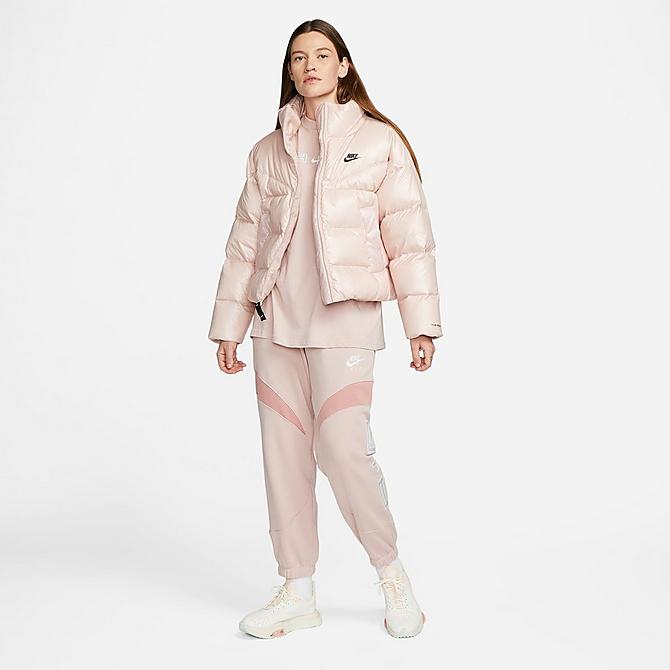 Front Three Quarter view of Women's Nike Sportswear City Series Therma-FIT Jacket in Pink Oxford/Black Click to zoom