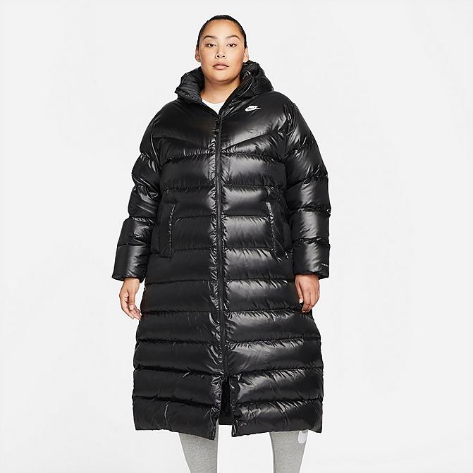 Front view of Women's Nike Sportswear Therma-FIT City Series Long Parka in Black/White Click to zoom