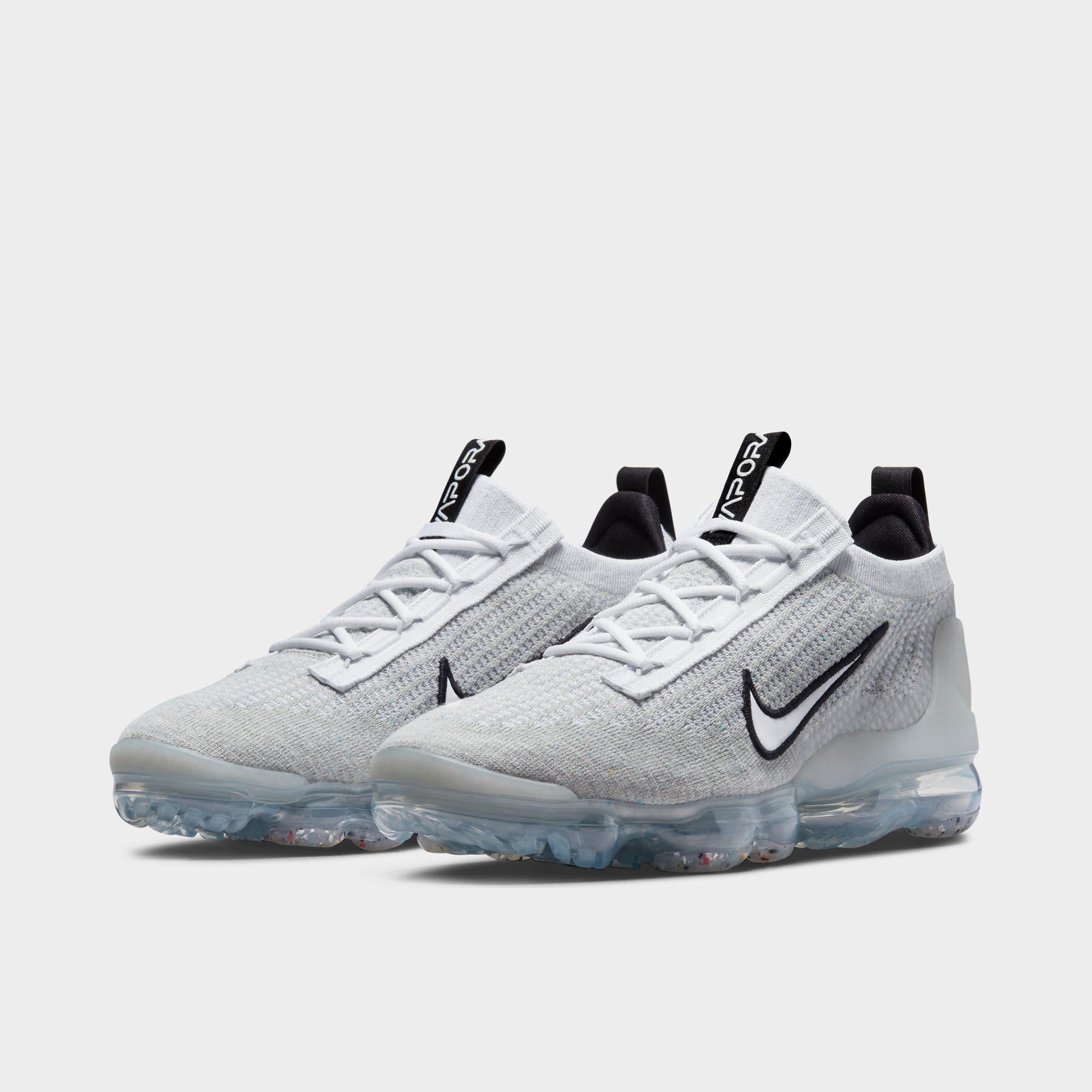 vapormax men black and white